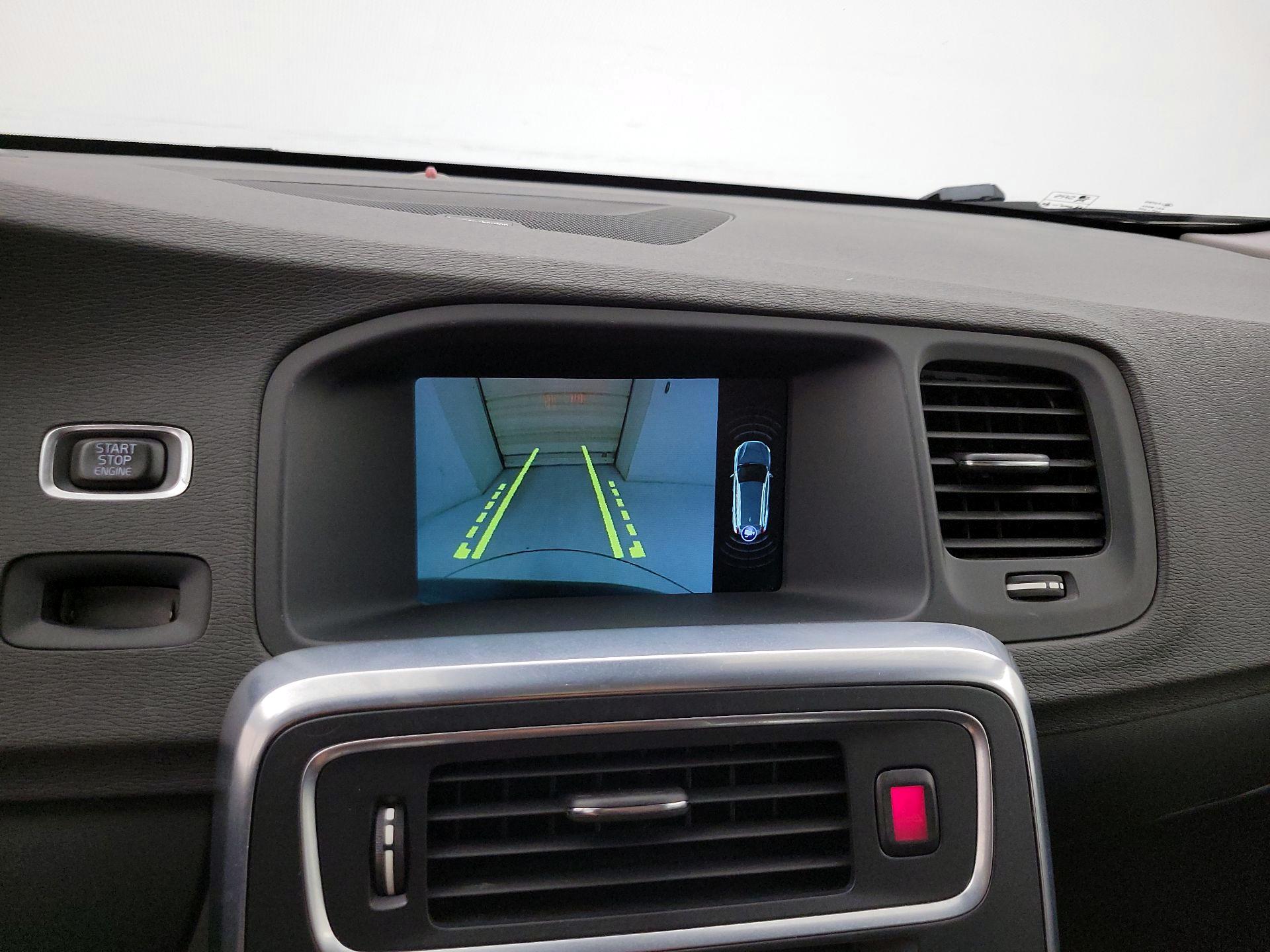 Thumbnail: 2015 Volvo V60 - 15