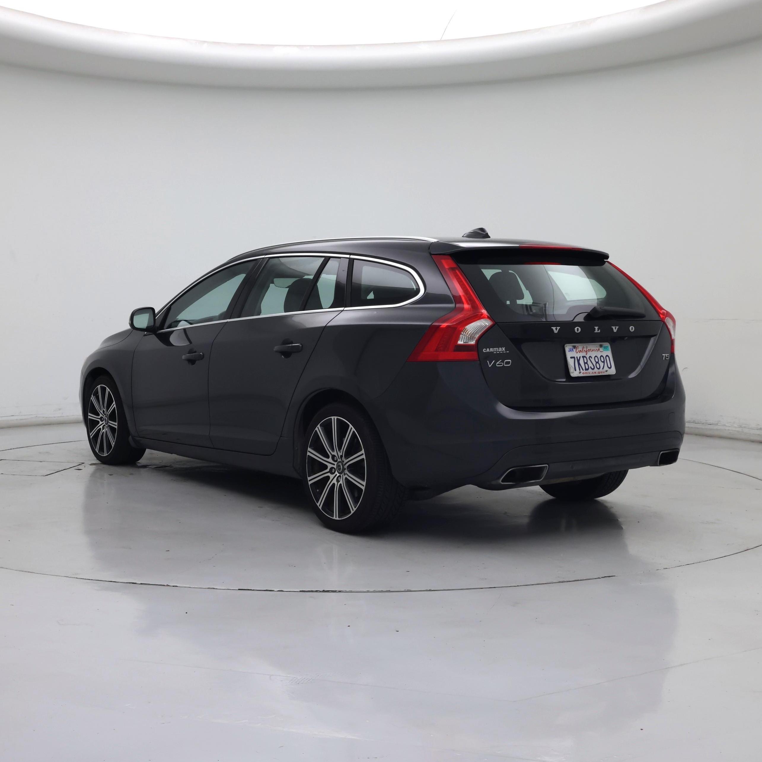 Thumbnail: 2015 Volvo V60 - 2