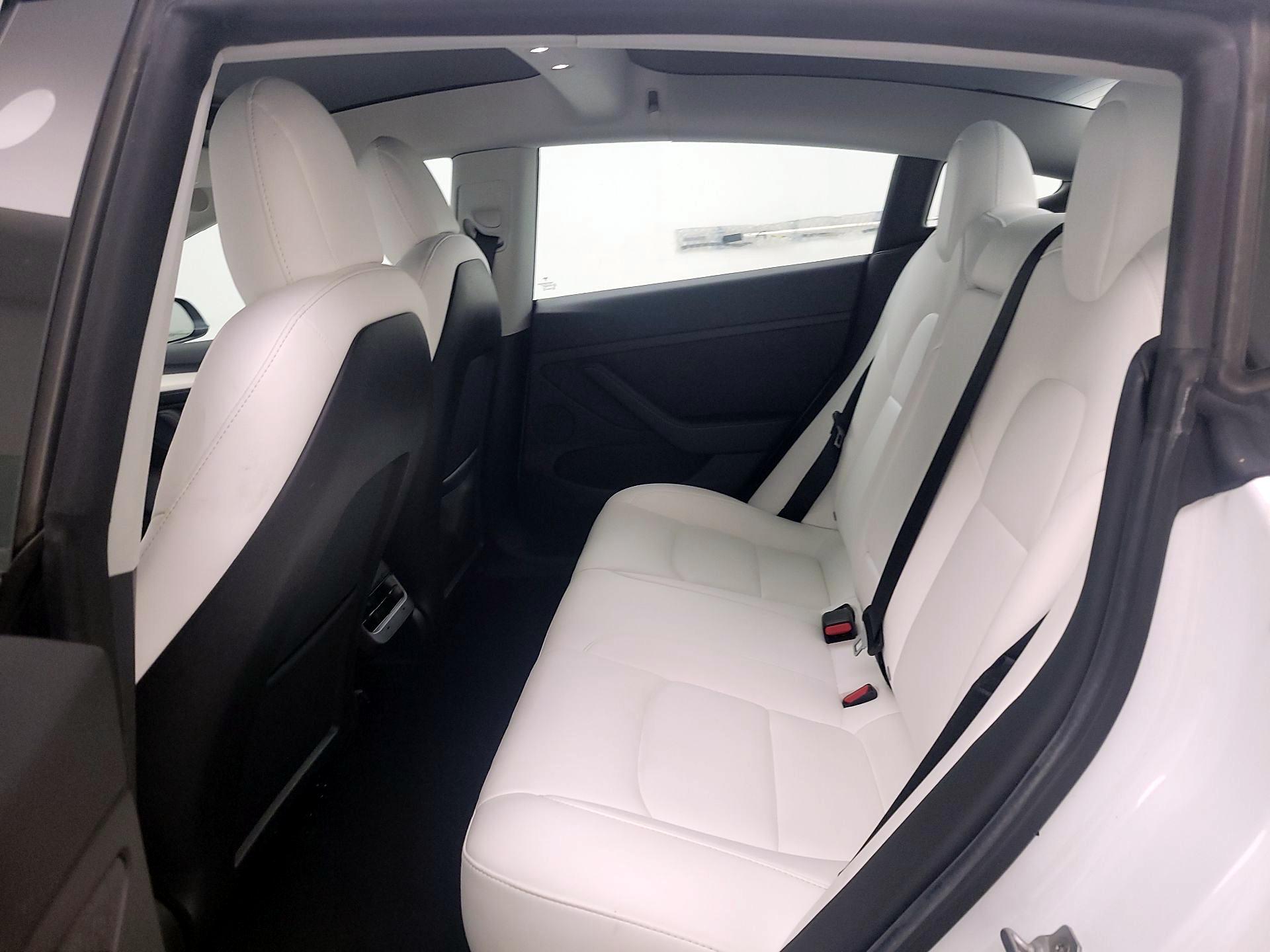 Thumbnail: 2021 Tesla Model 3 - 18