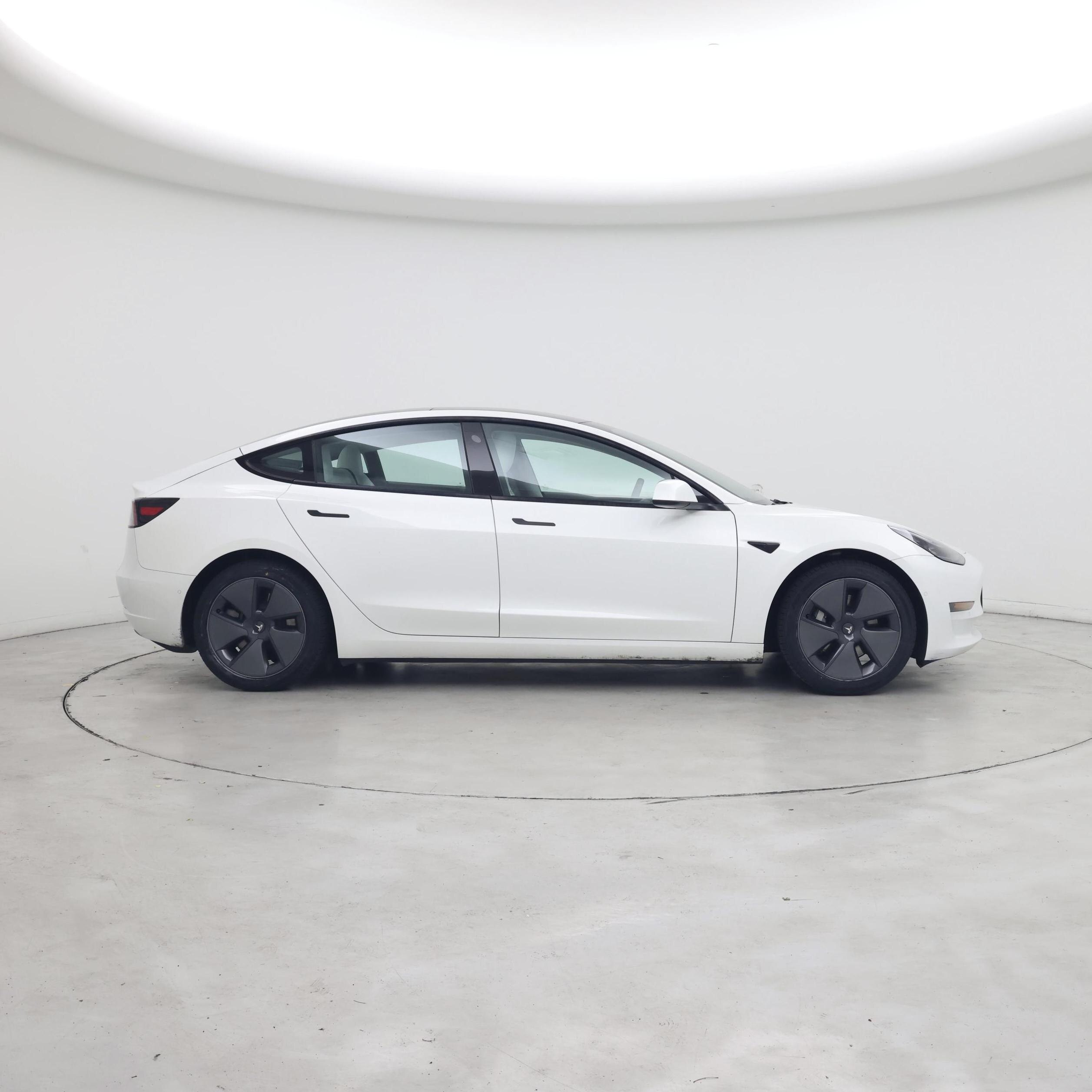 Thumbnail: 2021 Tesla Model 3 - 7