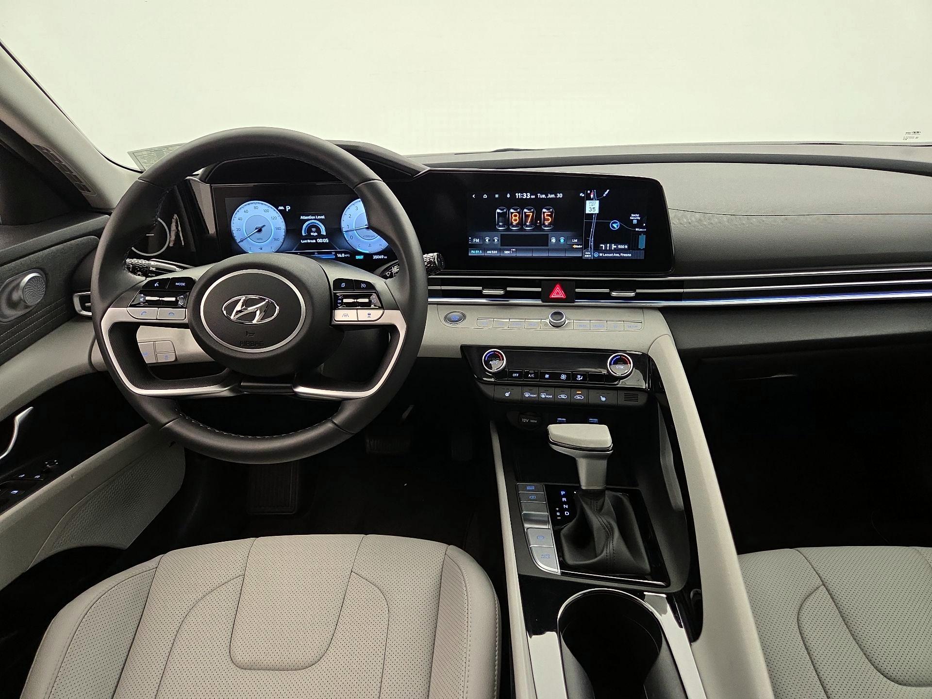 Thumbnail: 2023 Hyundai Elantra - 9
