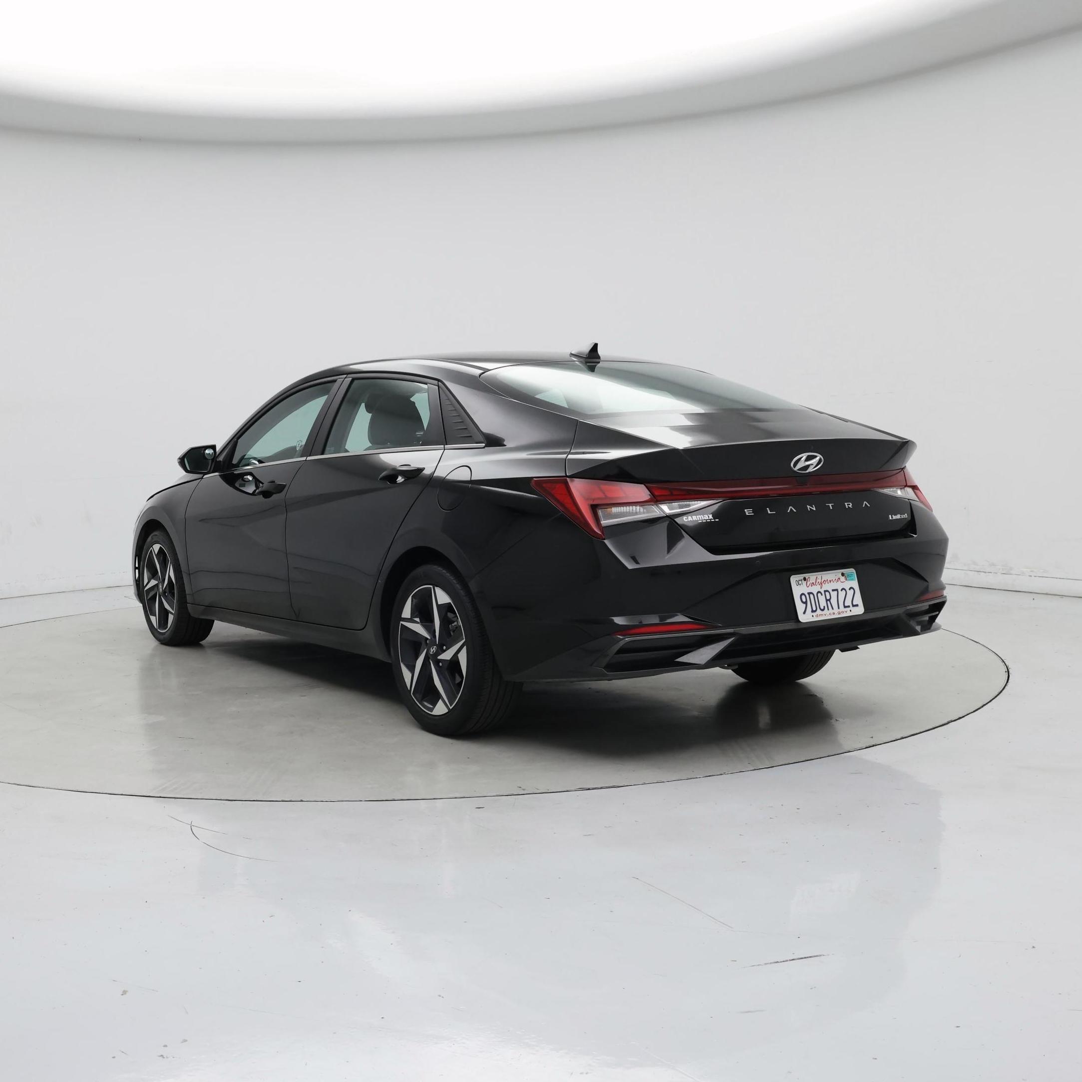 Thumbnail: 2023 Hyundai Elantra - 2