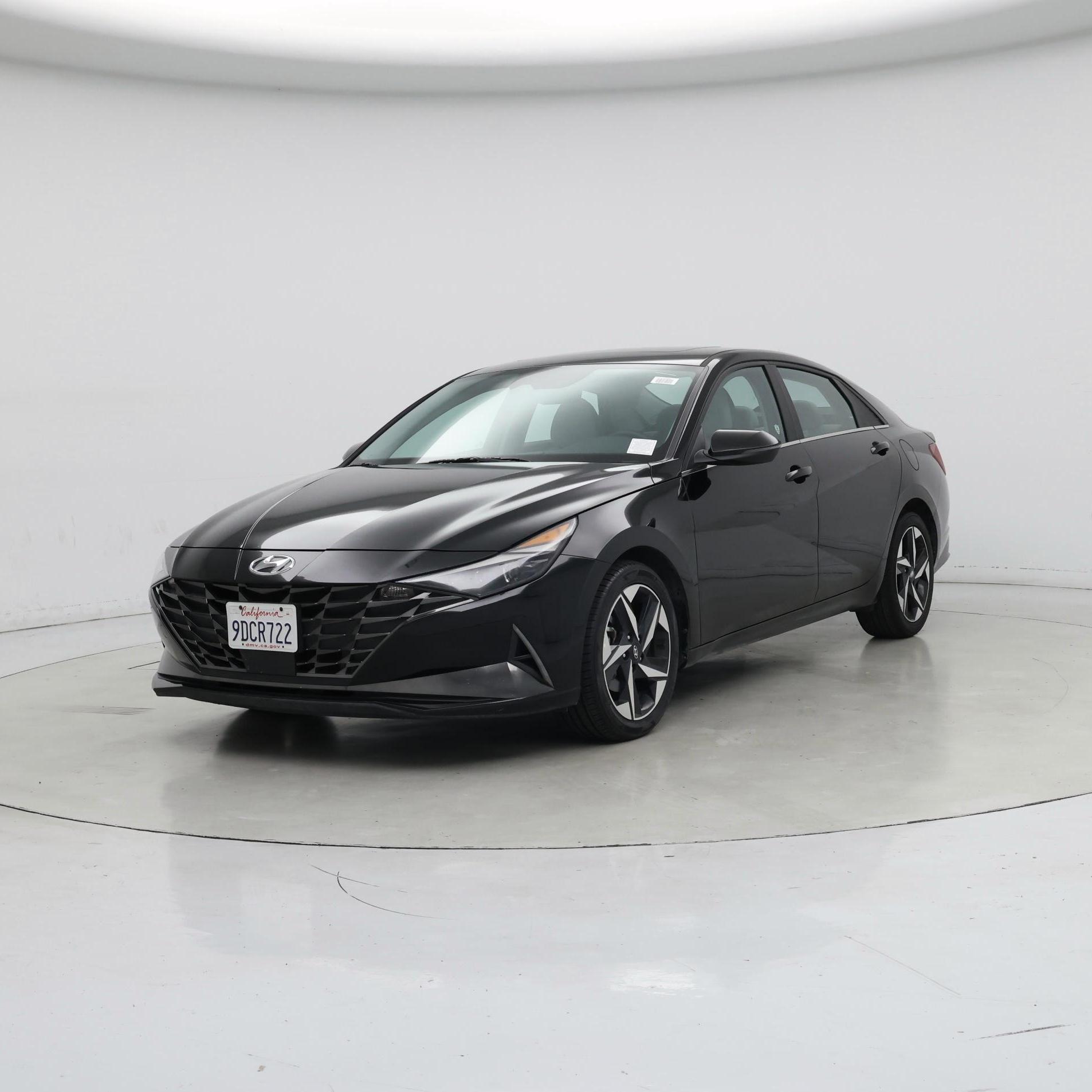 Thumbnail: 2023 Hyundai Elantra - 4