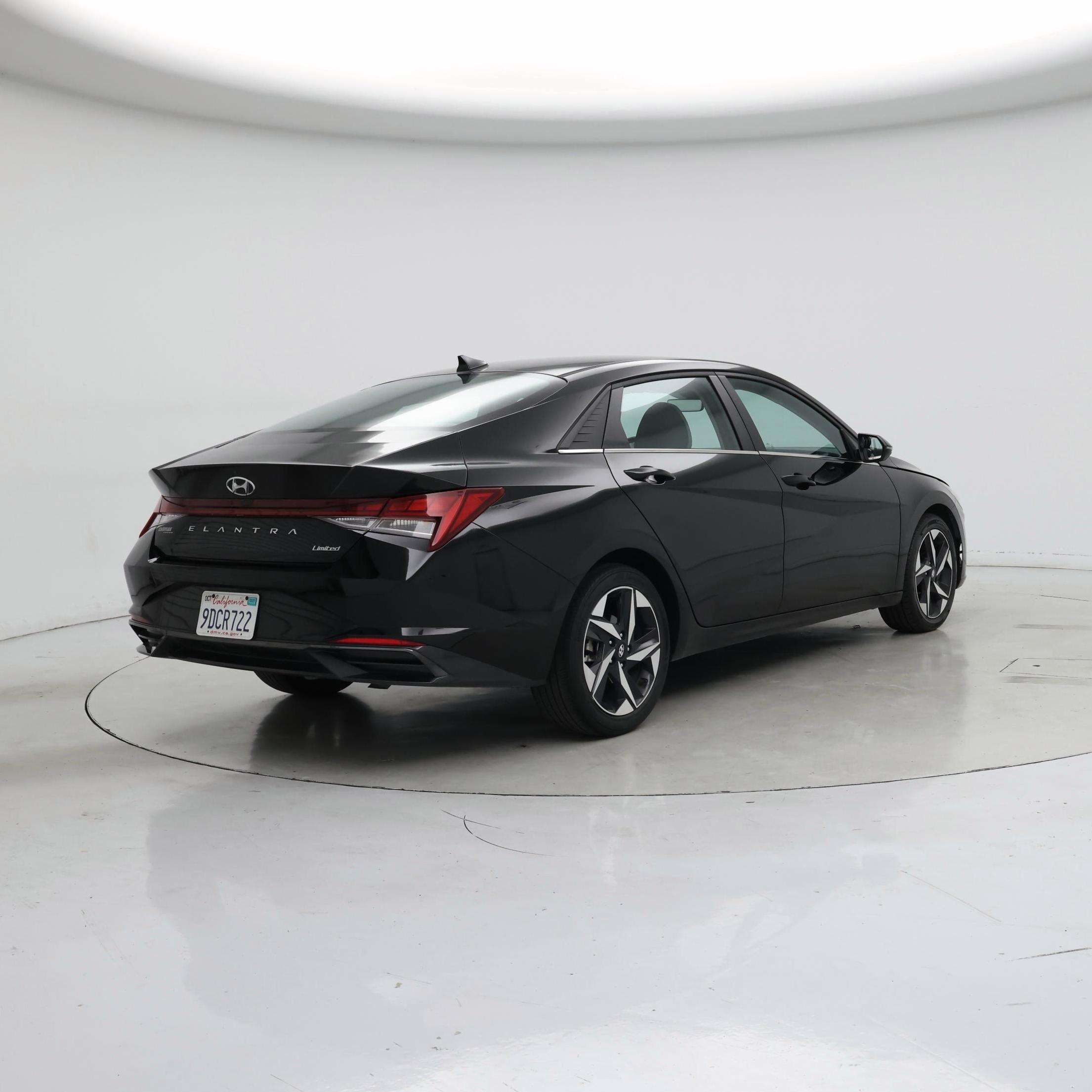 Thumbnail: 2023 Hyundai Elantra - 8