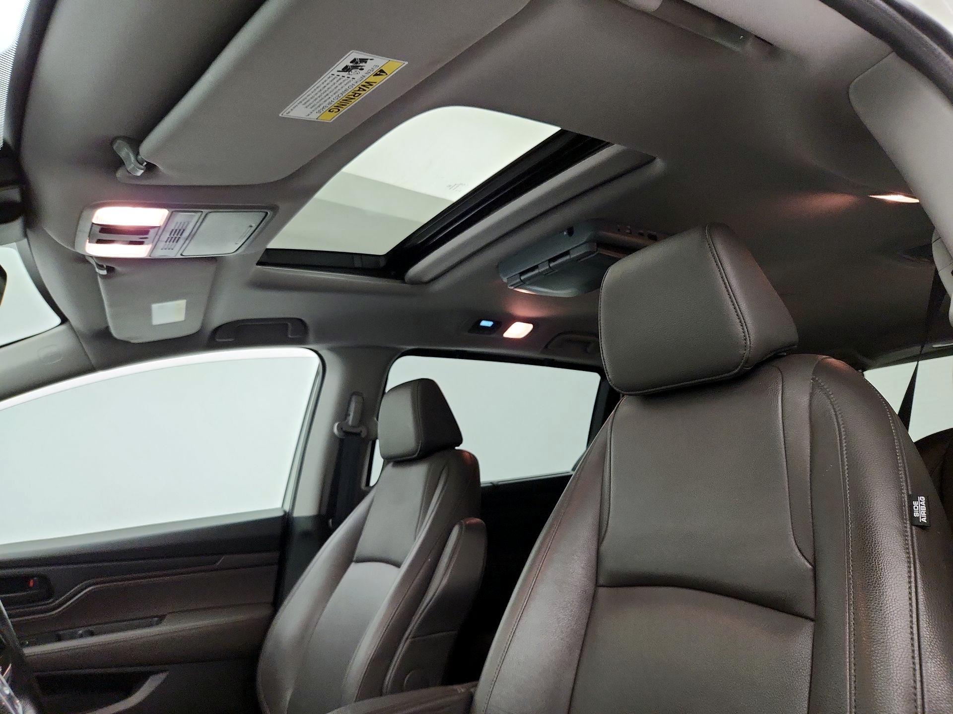 Thumbnail: 2018 Honda Odyssey - 19