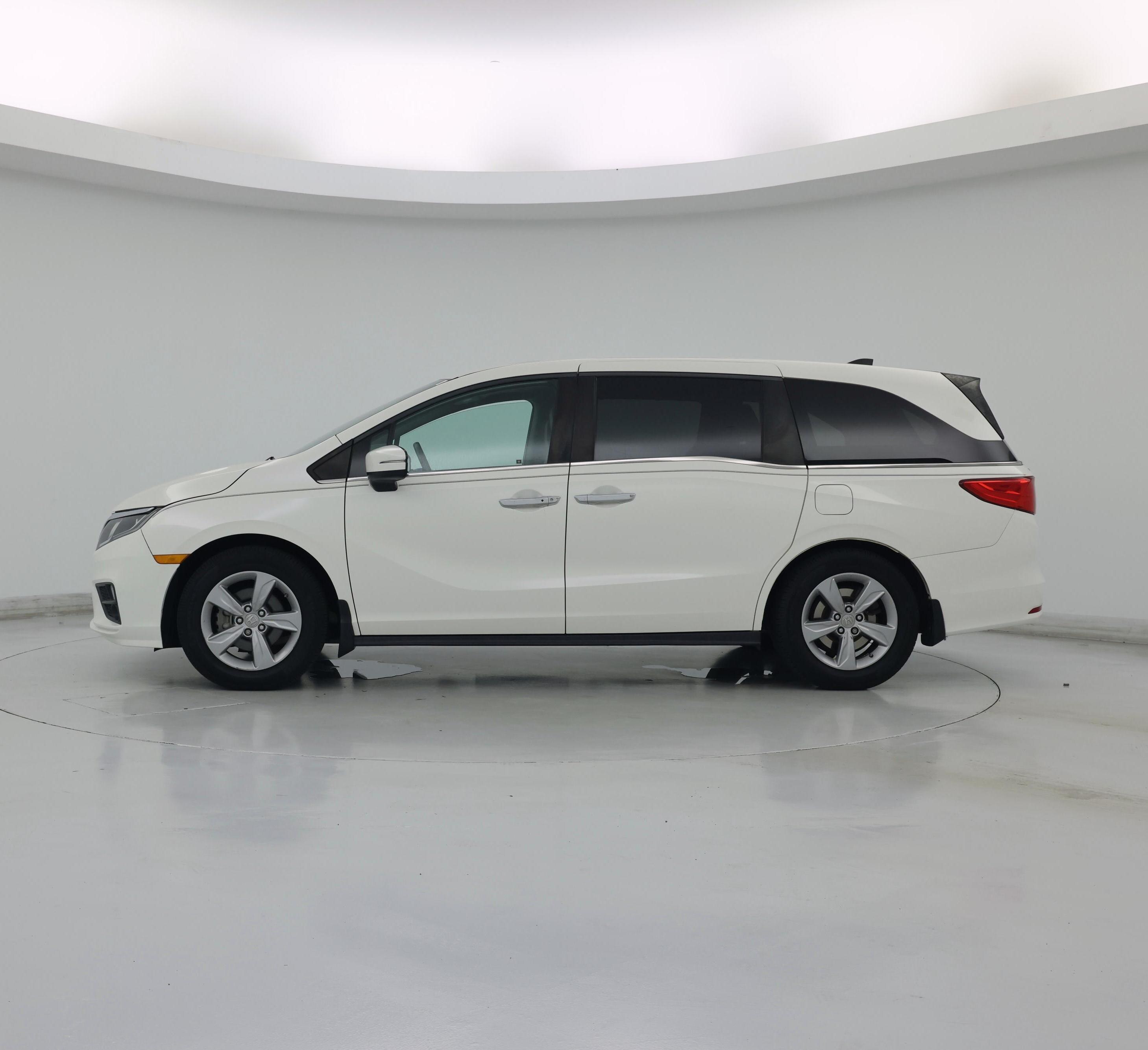 Thumbnail: 2018 Honda Odyssey - 3