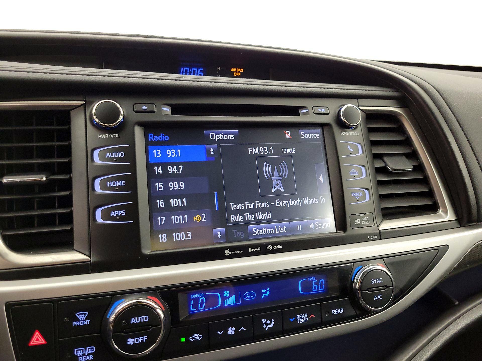 Thumbnail: 2019 Toyota Highlander - 16