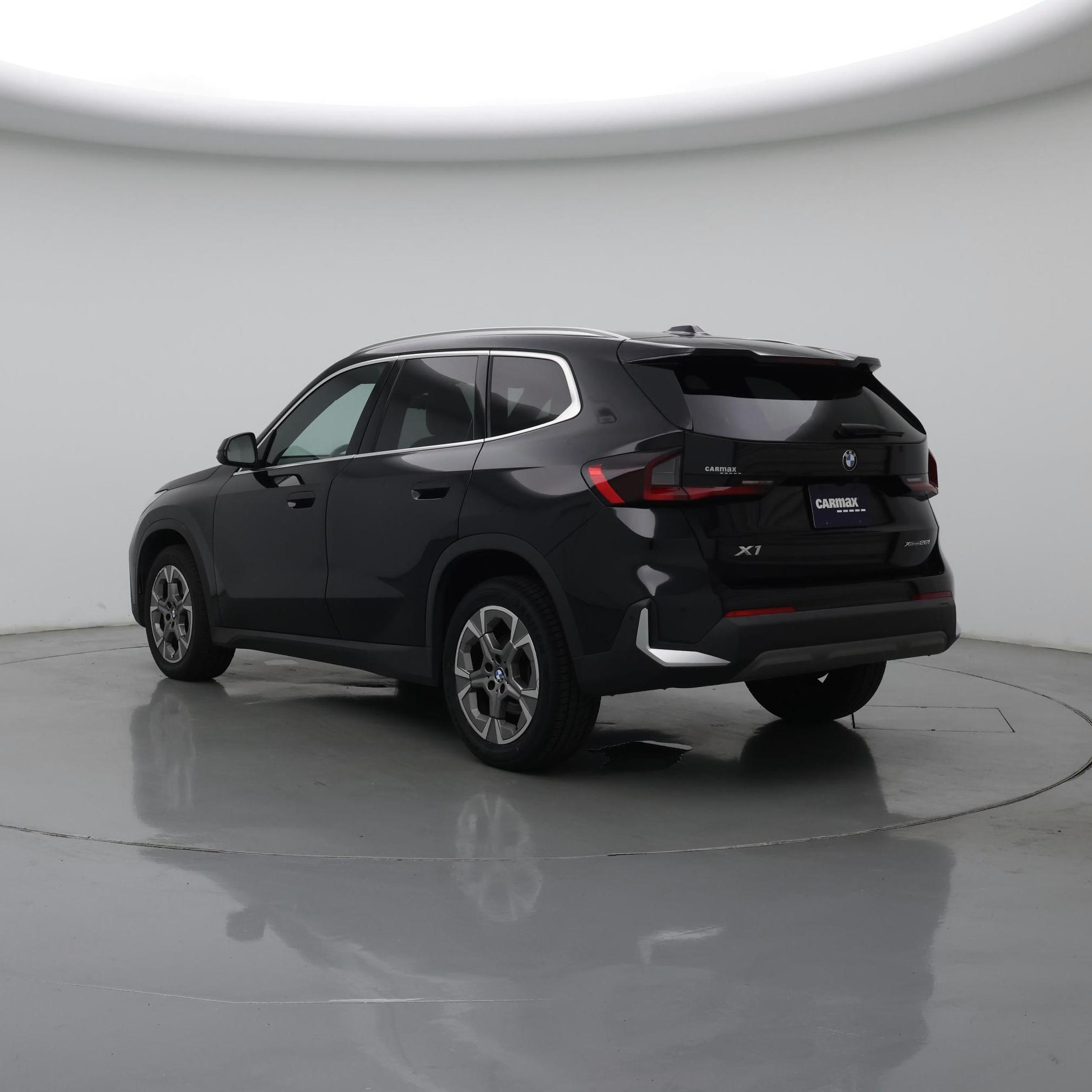 Thumbnail: 2023 BMW X1 - 2