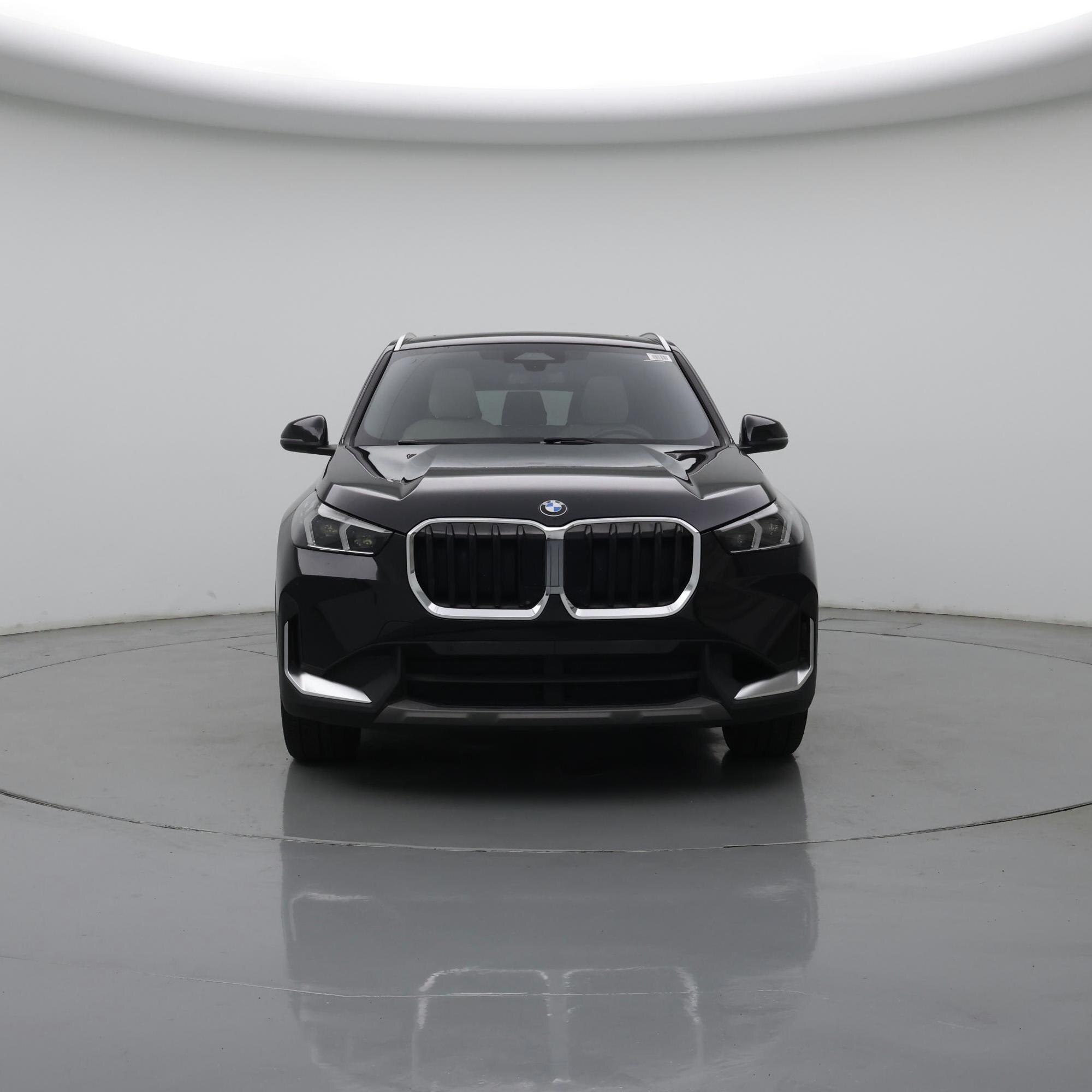 Thumbnail: 2023 BMW X1 - 5