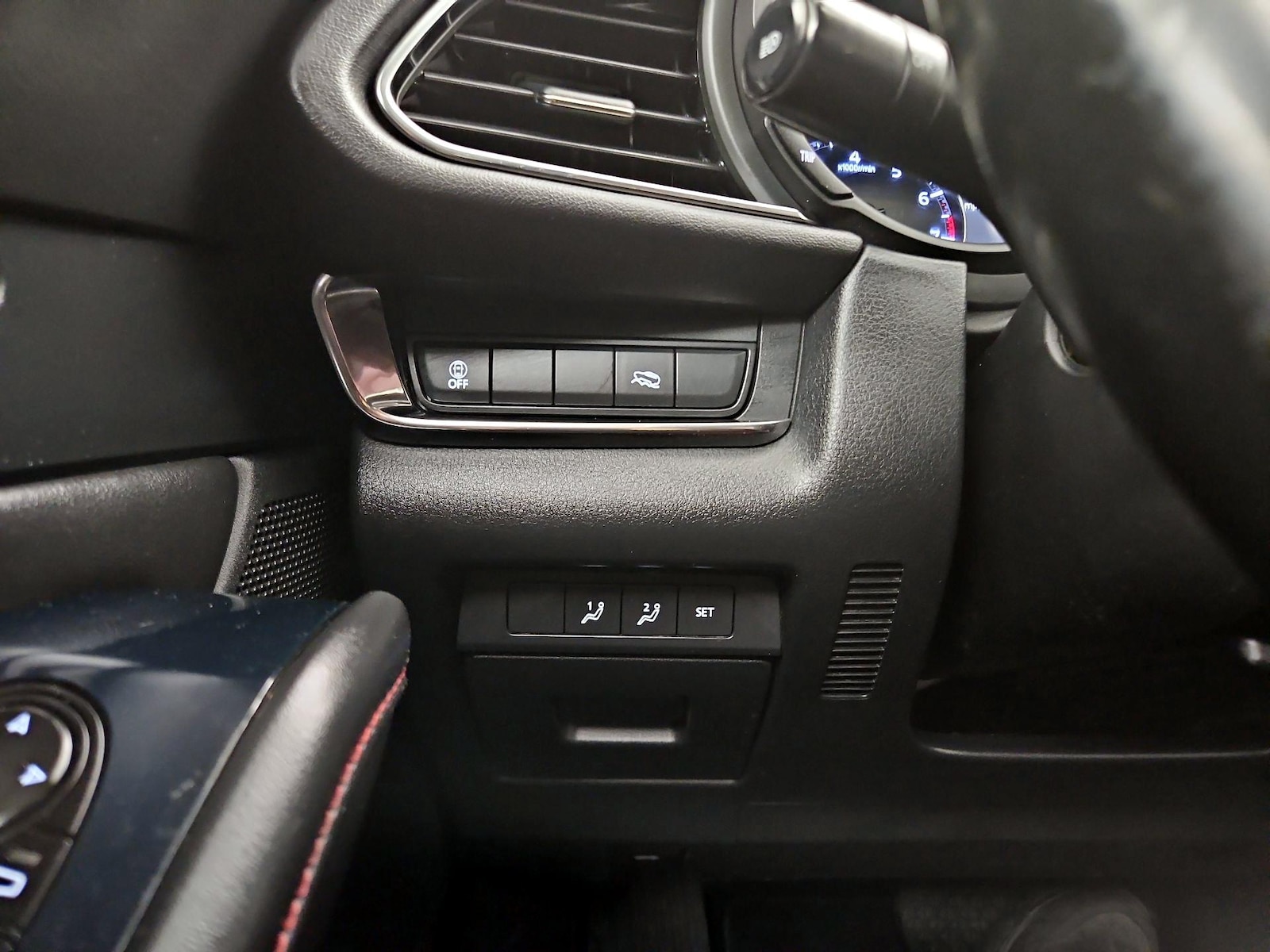 2023 Mazda CX-30 Carbon Edition - Photo 14