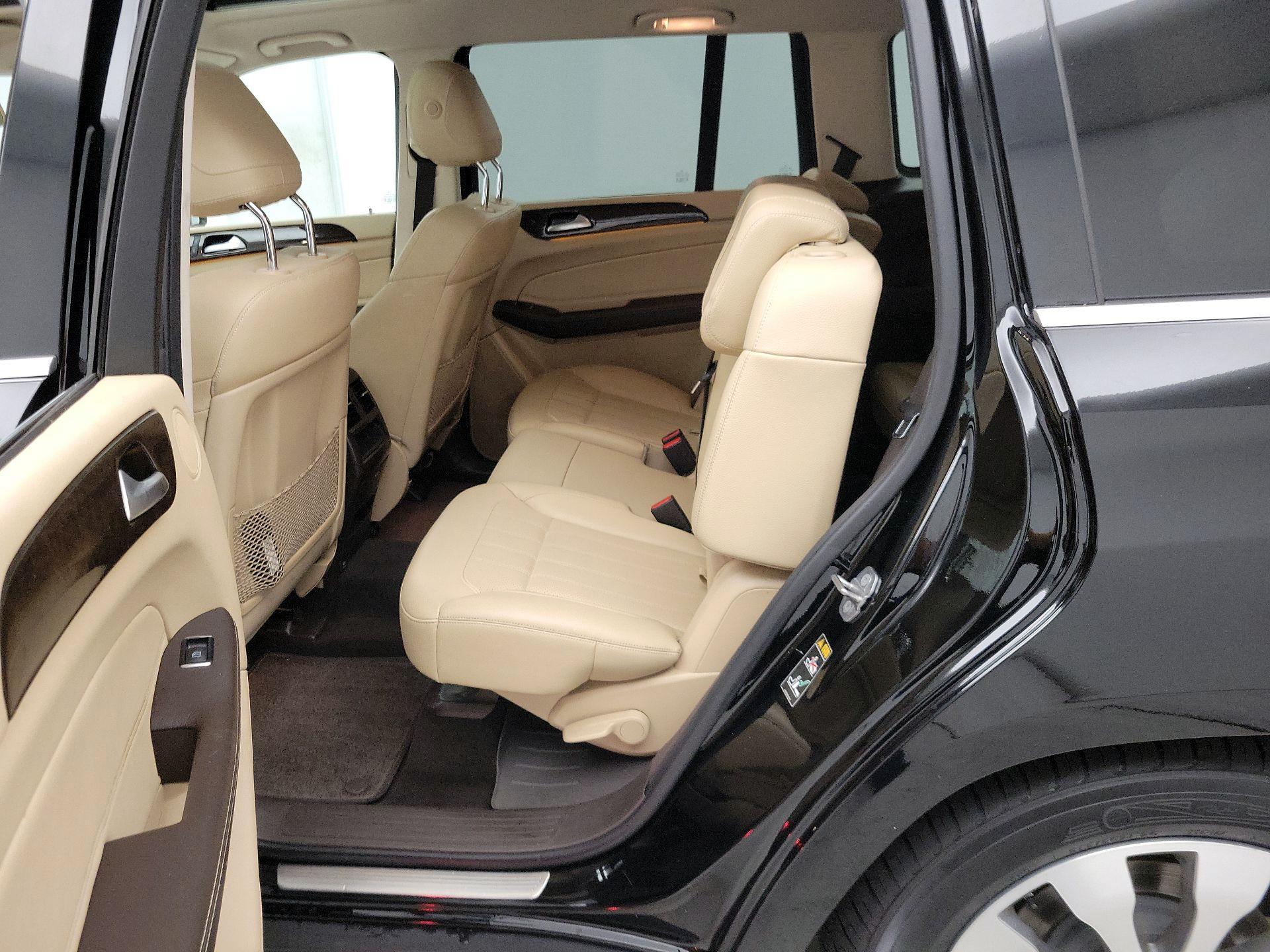 Thumbnail: 2018 Mercedes-Benz GLS - 20