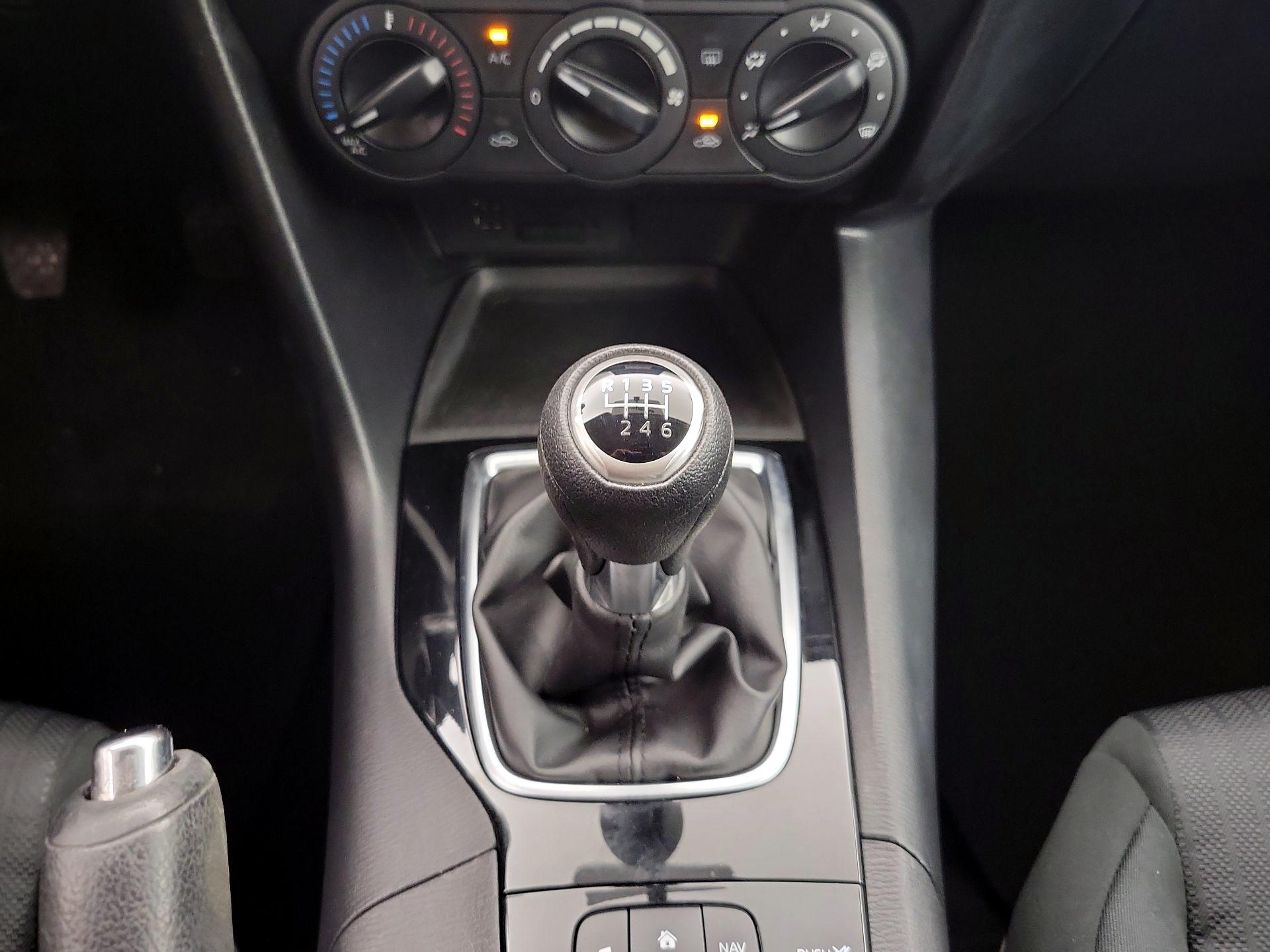 Thumbnail: 2015 Mazda Mazda3 - 16
