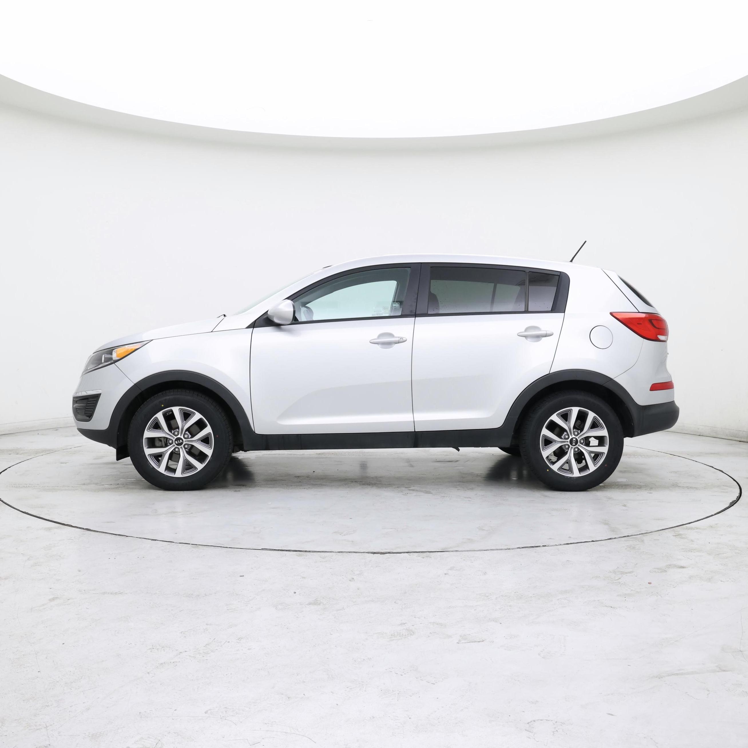Thumbnail: 2016 Kia Sportage - 3