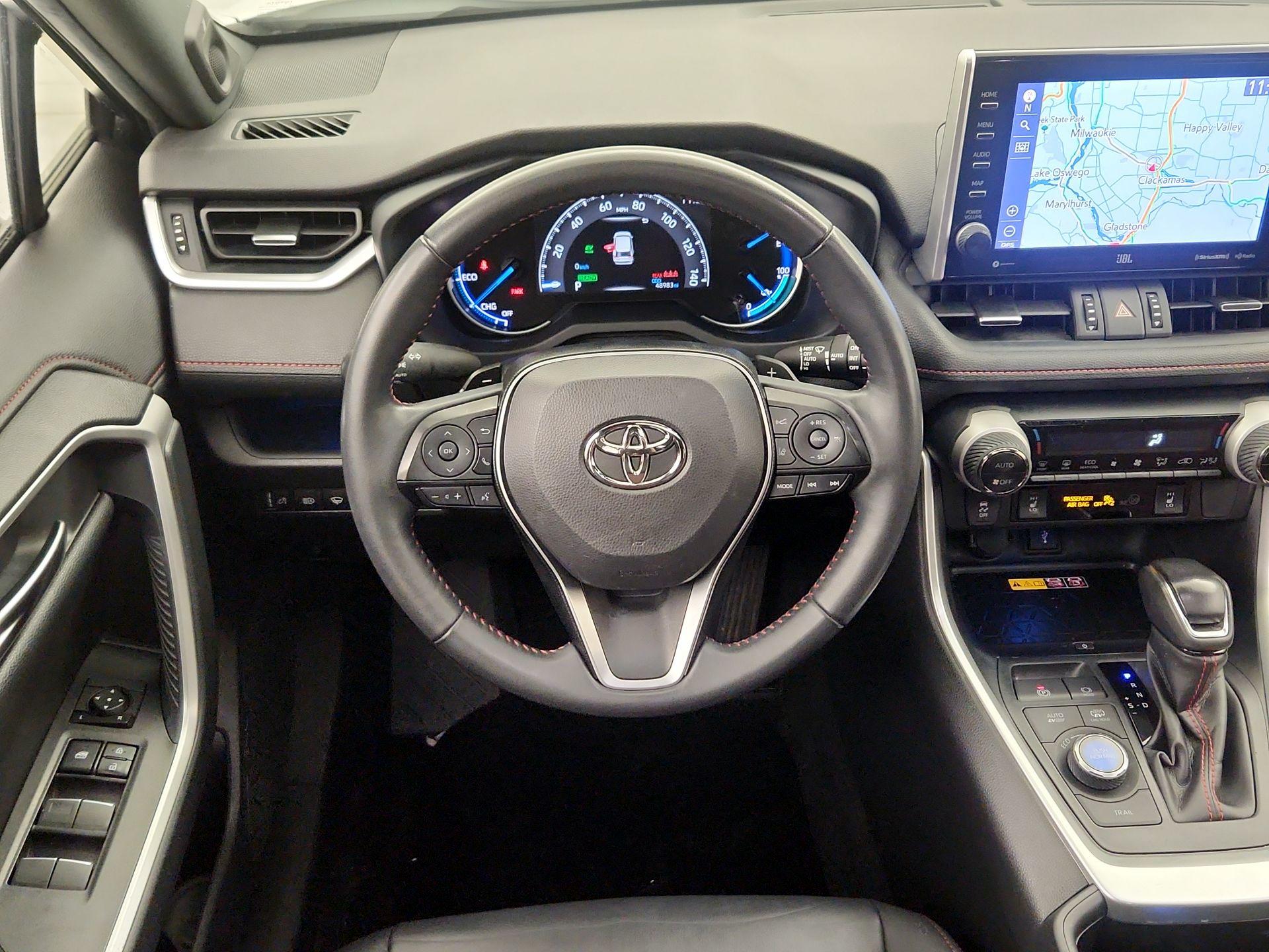 Thumbnail: 2022 Toyota RAV4 - 10