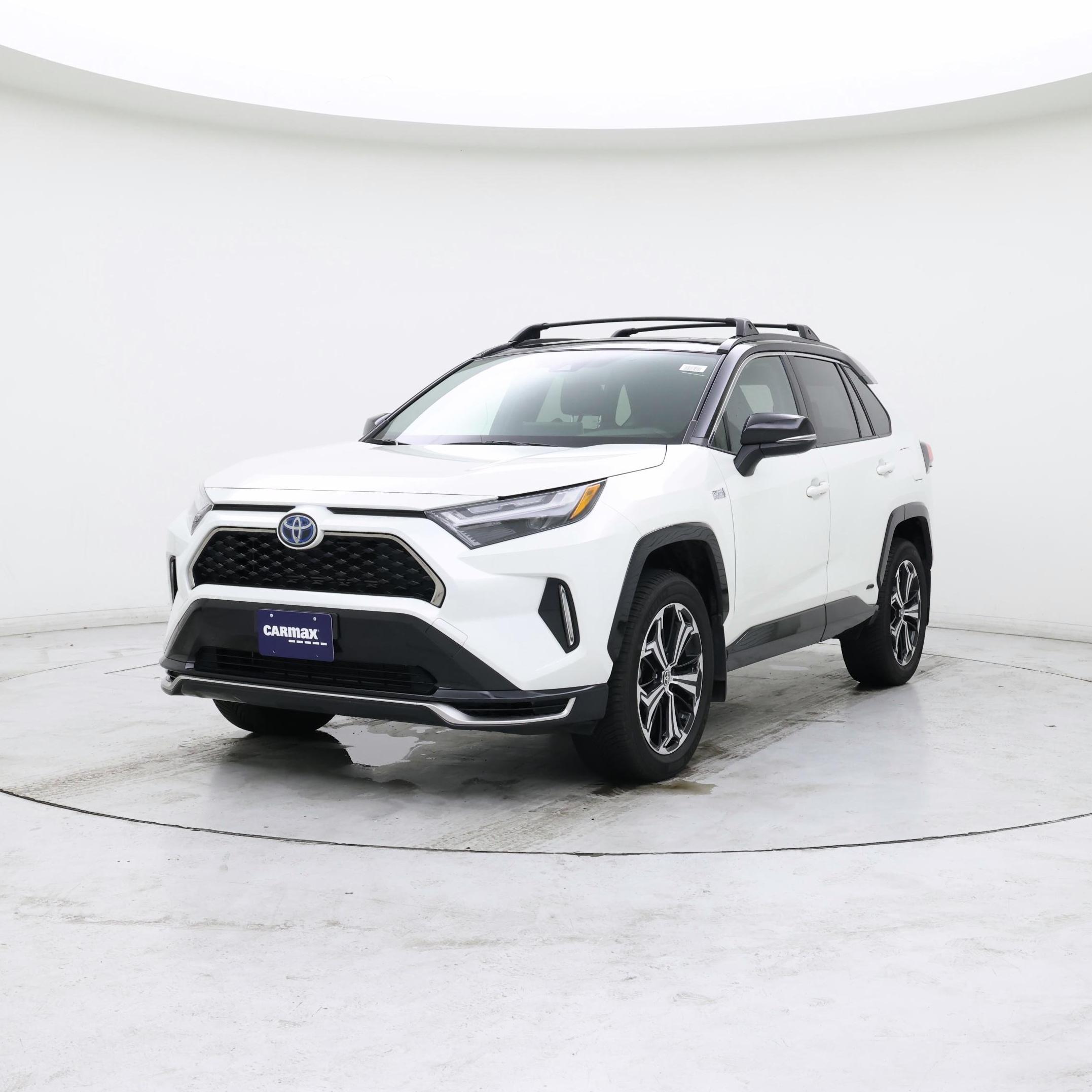 Thumbnail: 2022 Toyota RAV4 - 4