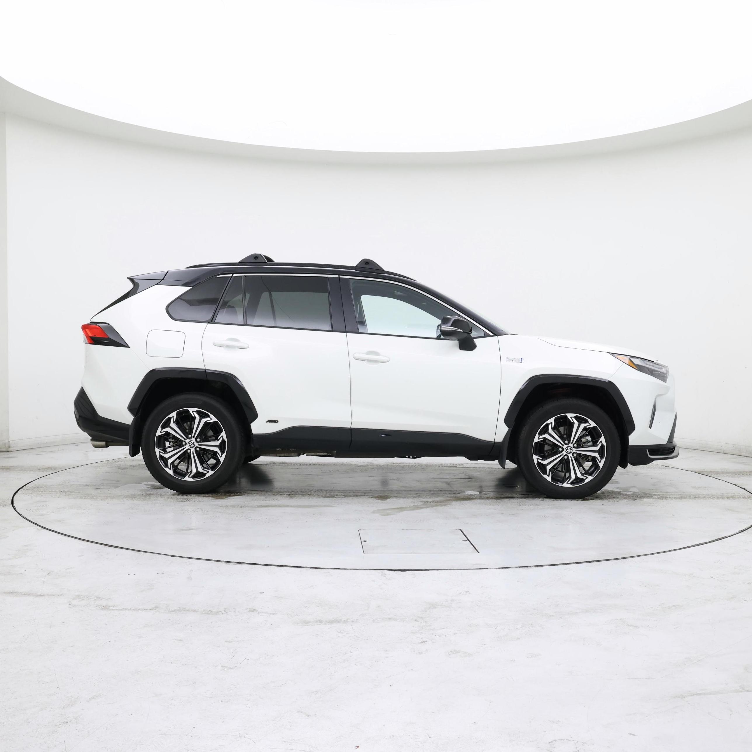 Thumbnail: 2022 Toyota RAV4 - 7