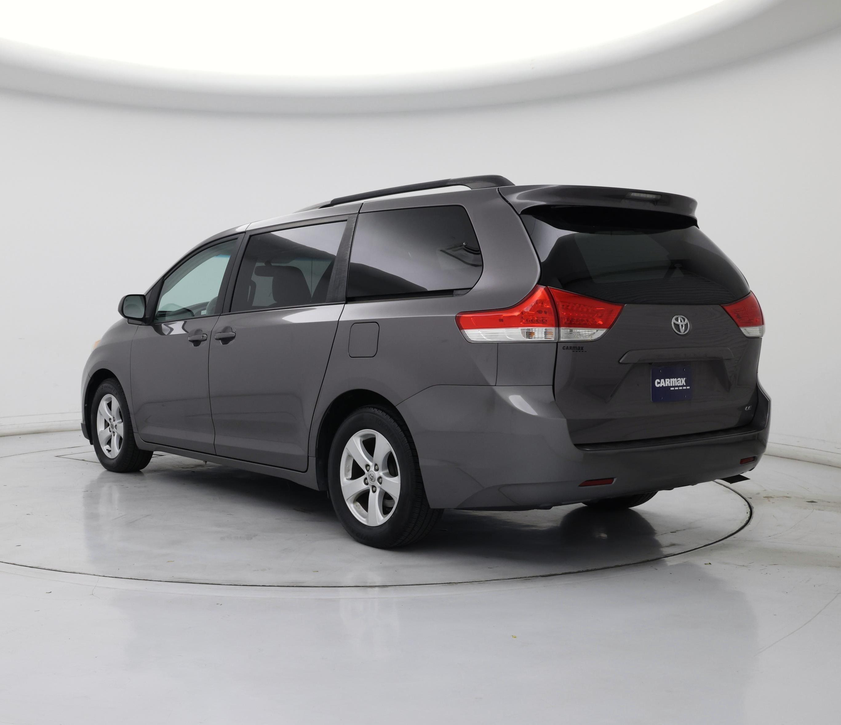 Thumbnail: 2014 Toyota Sienna - 2