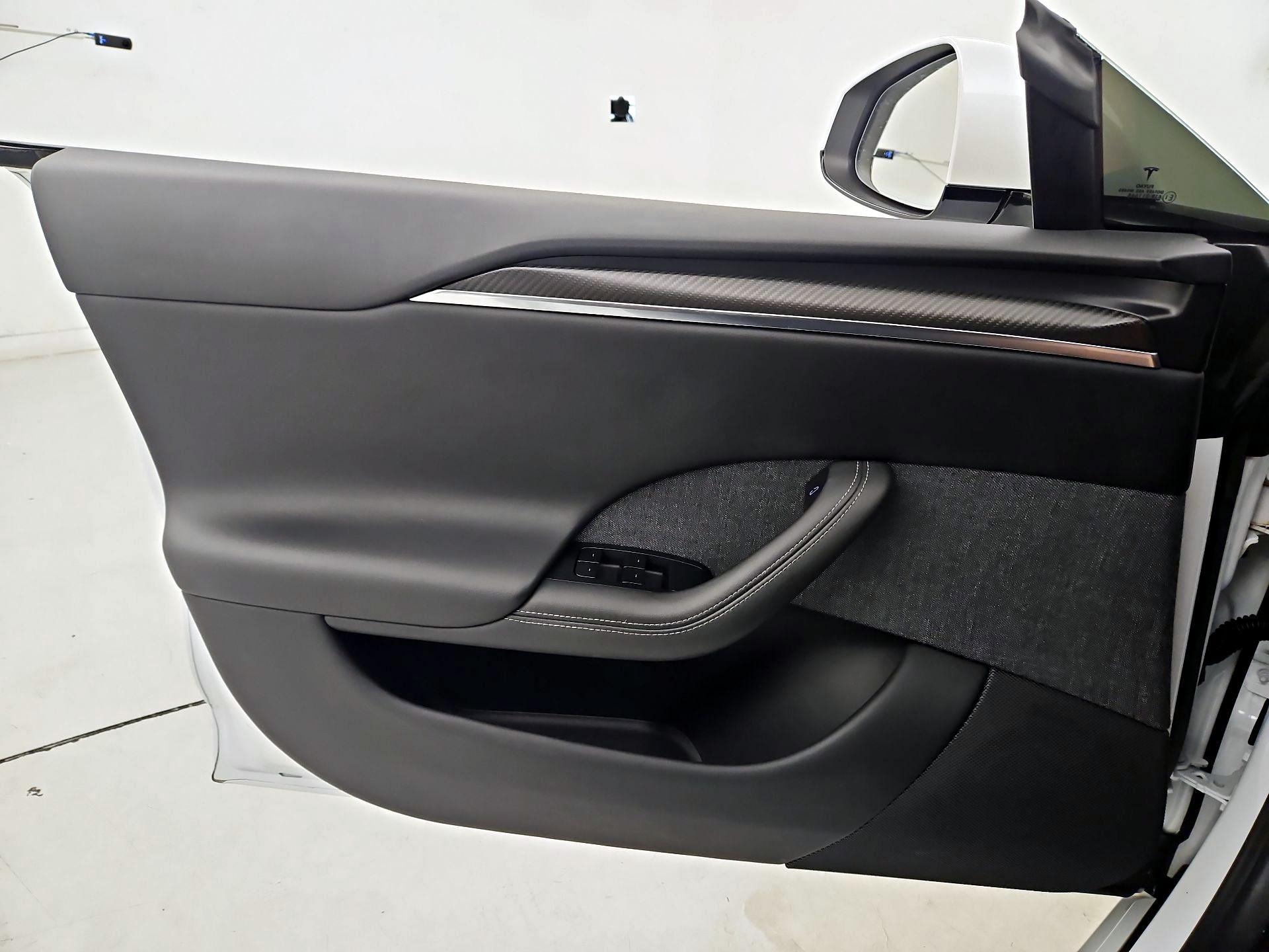 Thumbnail: 2021 Tesla Model S - 12