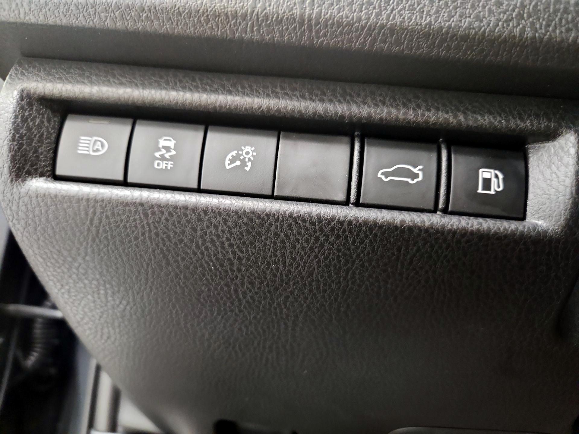 Thumbnail: 2026 Toyota Camry - 13