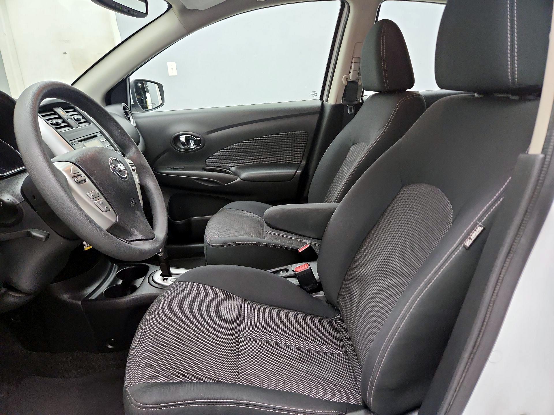 Thumbnail: 2016 Nissan Versa - 11