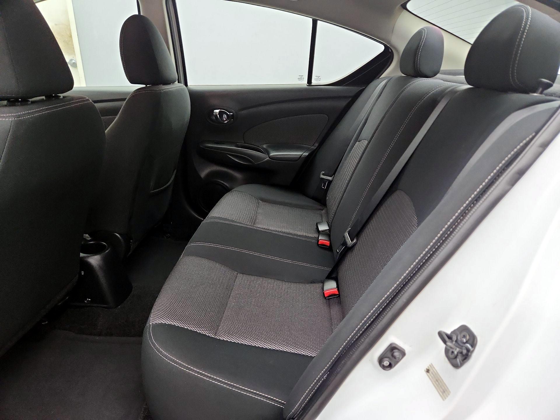 Thumbnail: 2016 Nissan Versa - 18