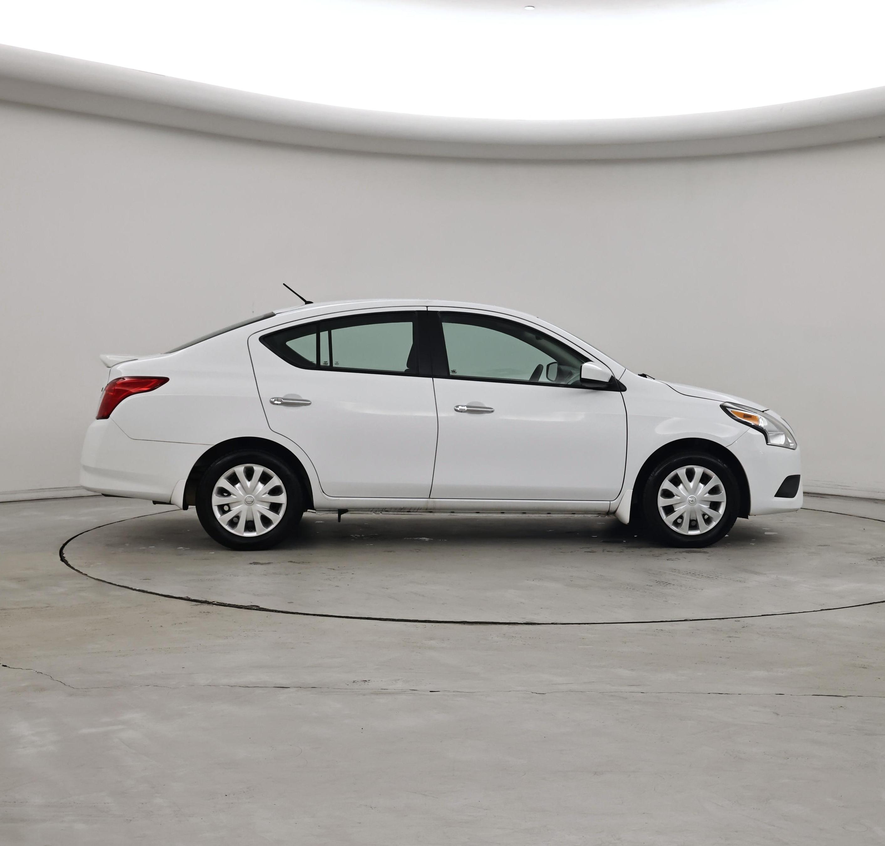 Thumbnail: 2016 Nissan Versa - 7