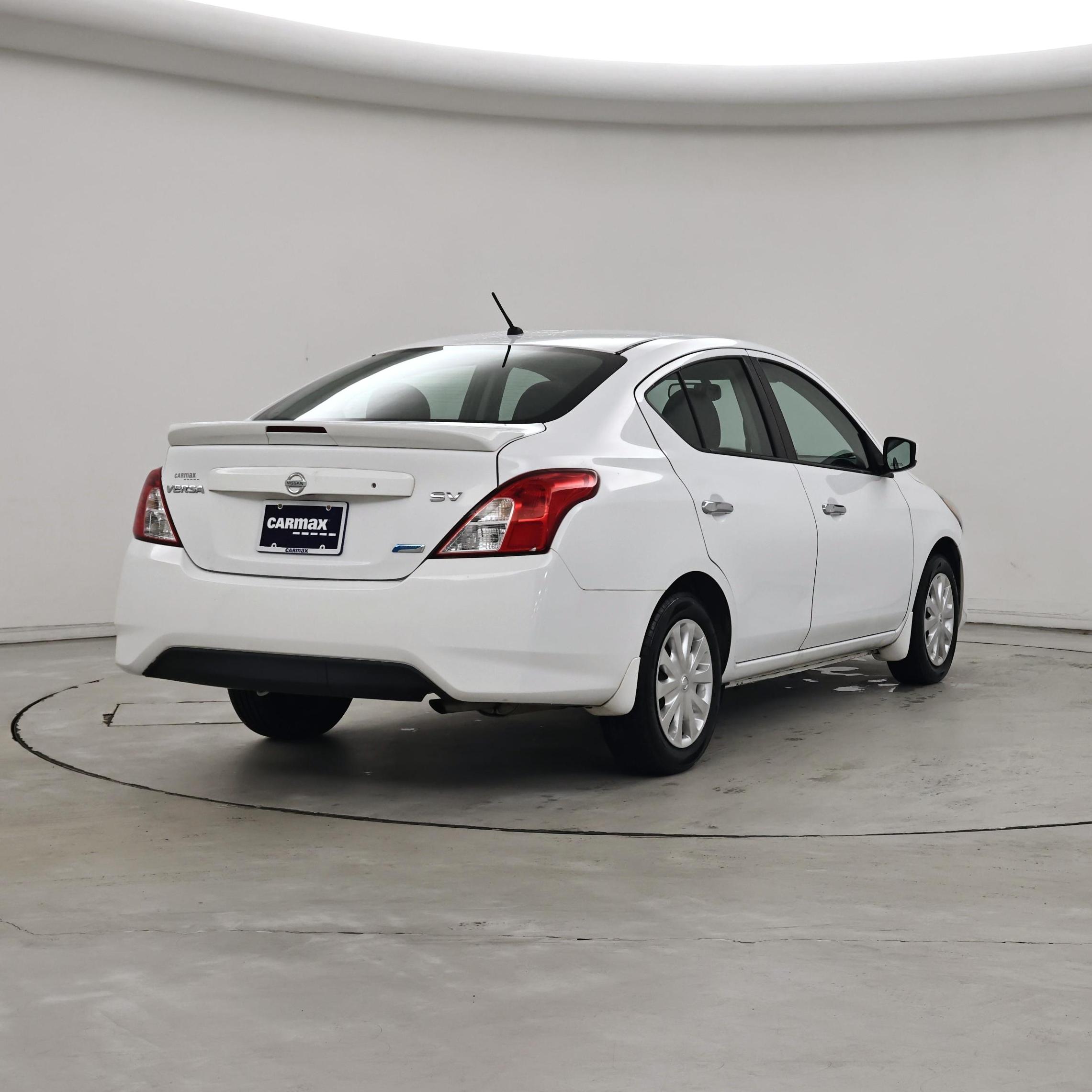 Thumbnail: 2016 Nissan Versa - 8