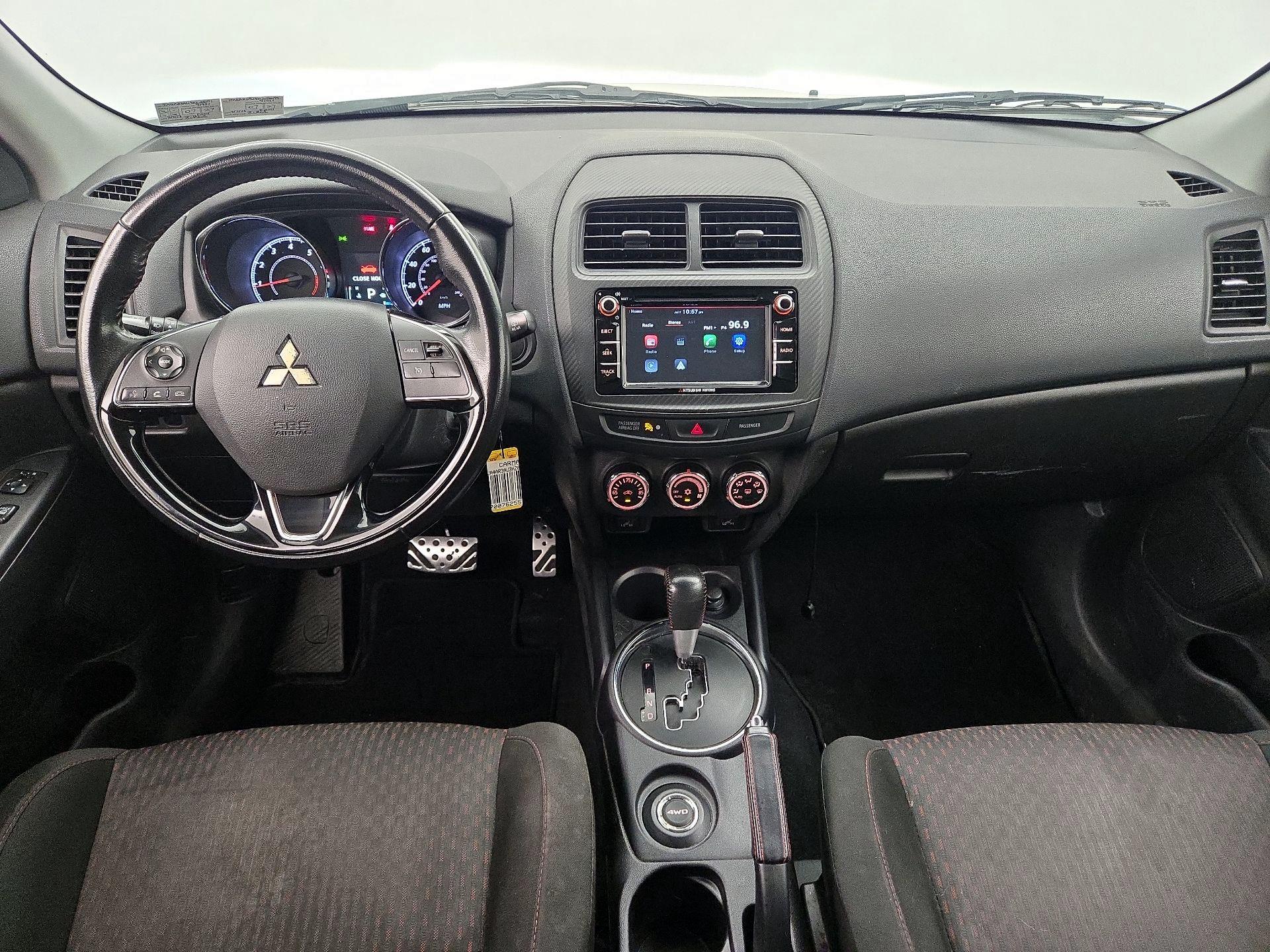 Thumbnail: 2017 Mitsubishi Outlander Sport - 9