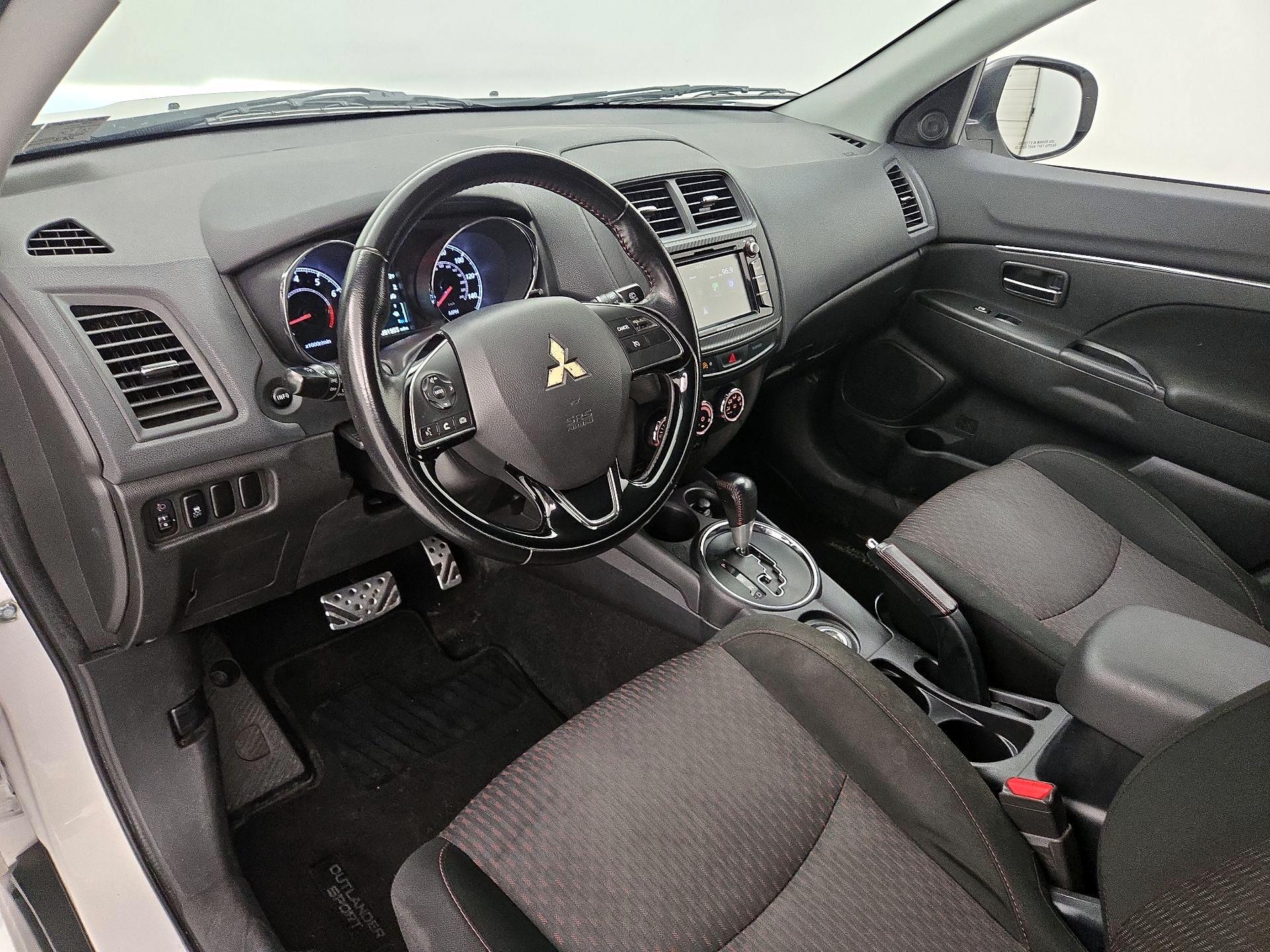 Thumbnail: 2017 Mitsubishi Outlander Sport - 11