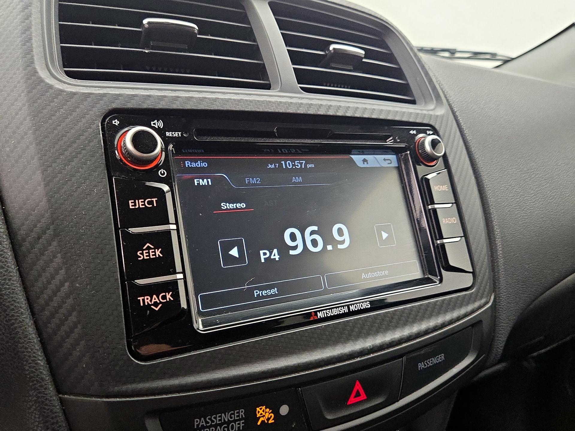 Thumbnail: 2017 Mitsubishi Outlander Sport - 15