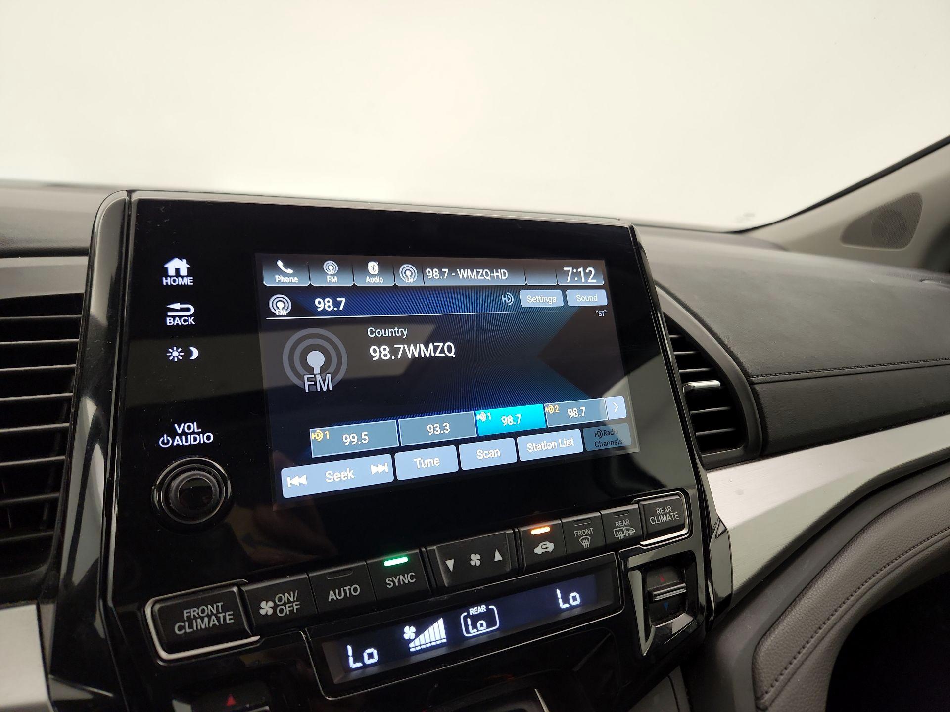 Thumbnail: 2019 Honda Odyssey - 15
