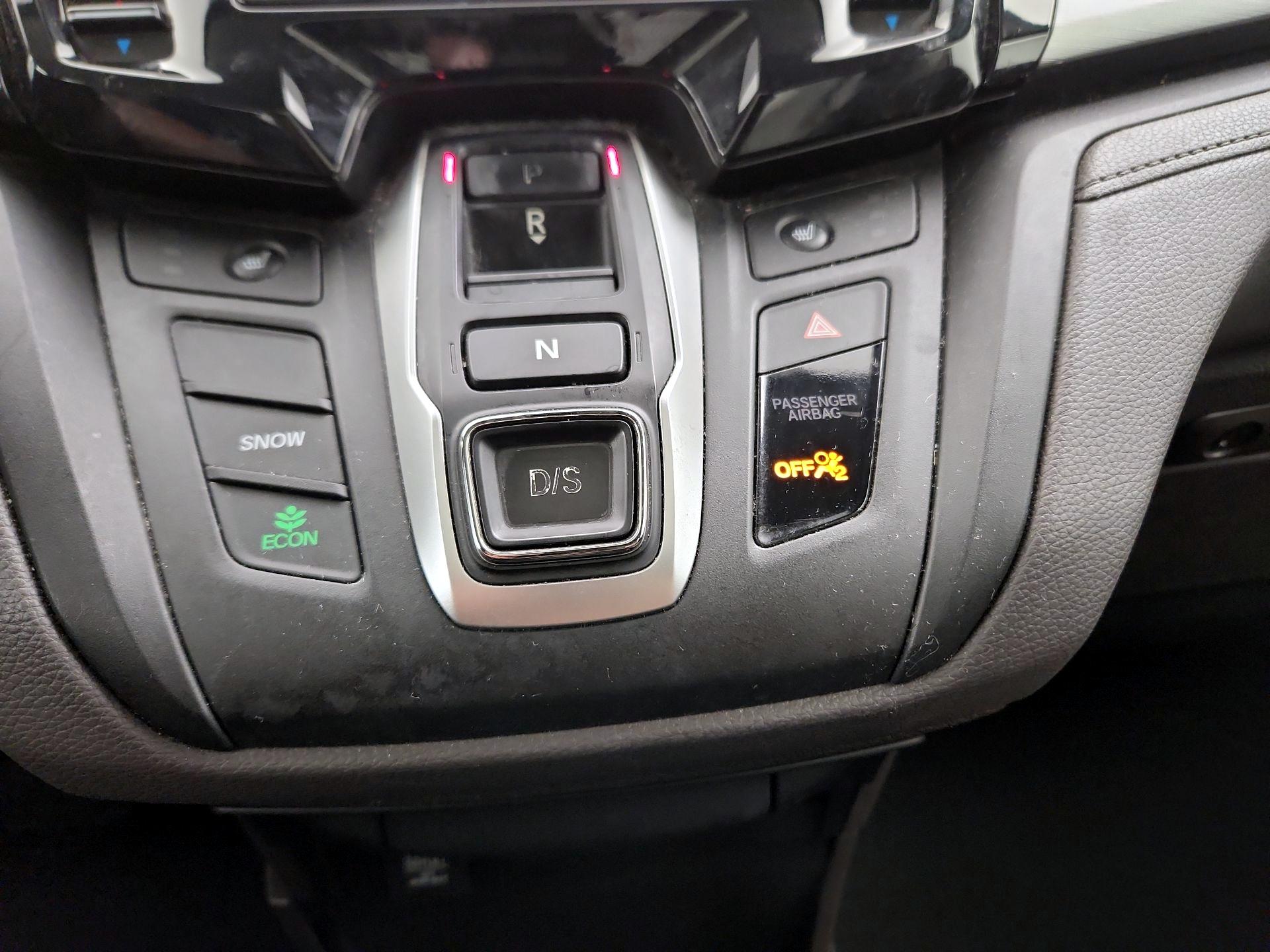 Thumbnail: 2019 Honda Odyssey - 17