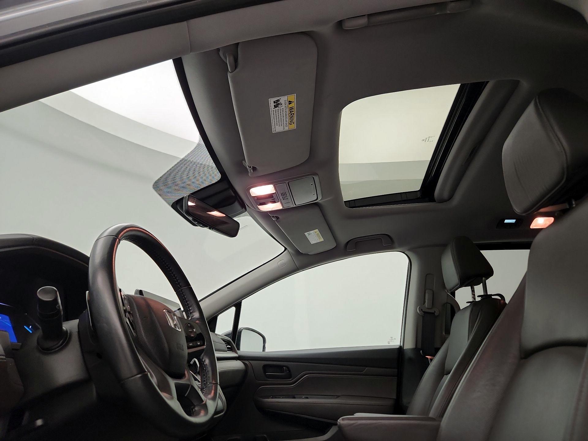 Thumbnail: 2019 Honda Odyssey - 18