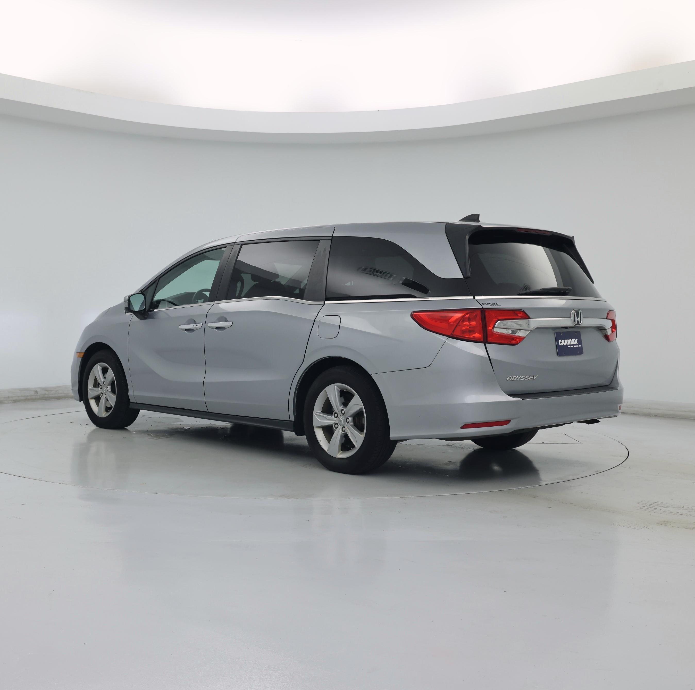 Thumbnail: 2019 Honda Odyssey - 2