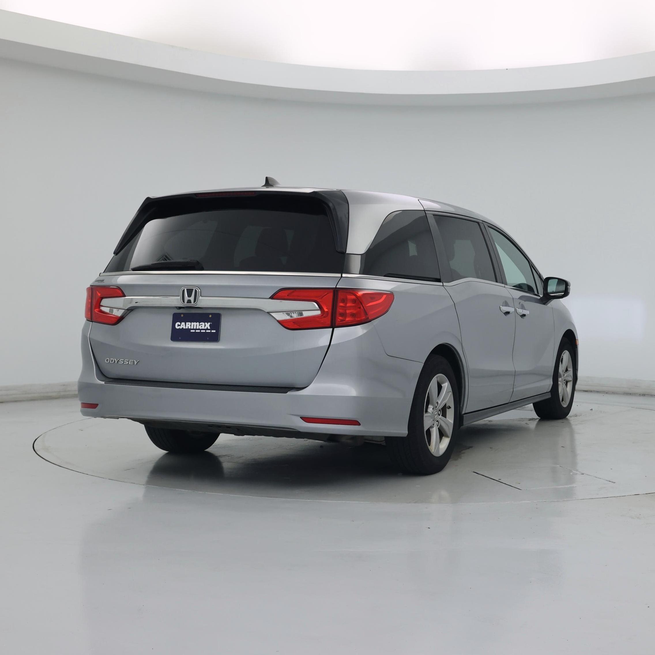Thumbnail: 2019 Honda Odyssey - 8