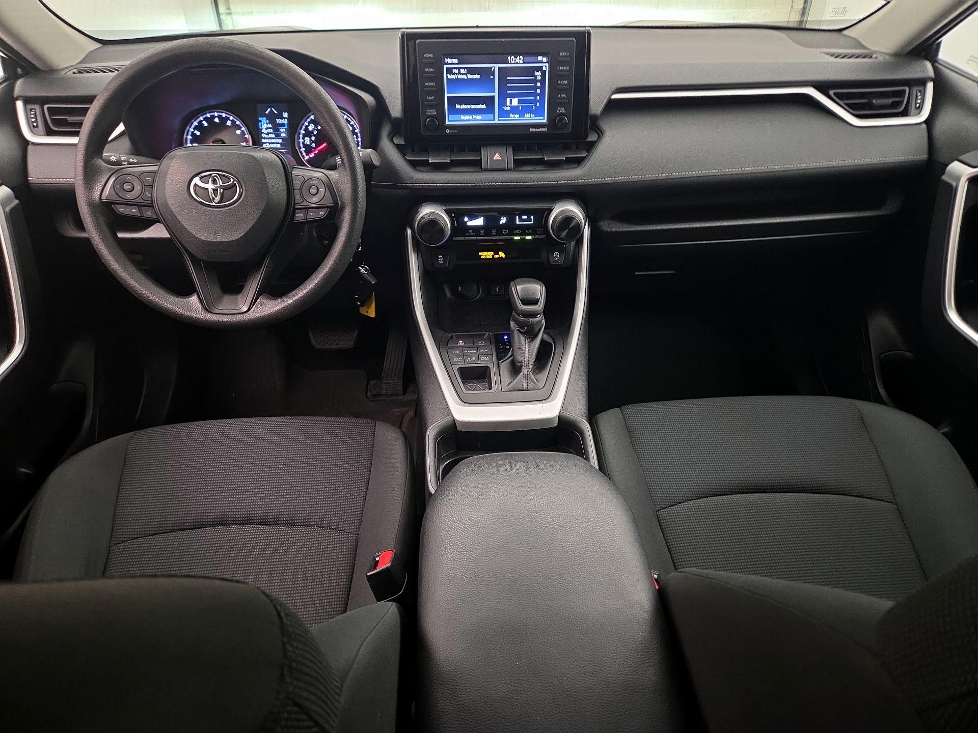 Thumbnail: 2021 Toyota RAV4 - 9