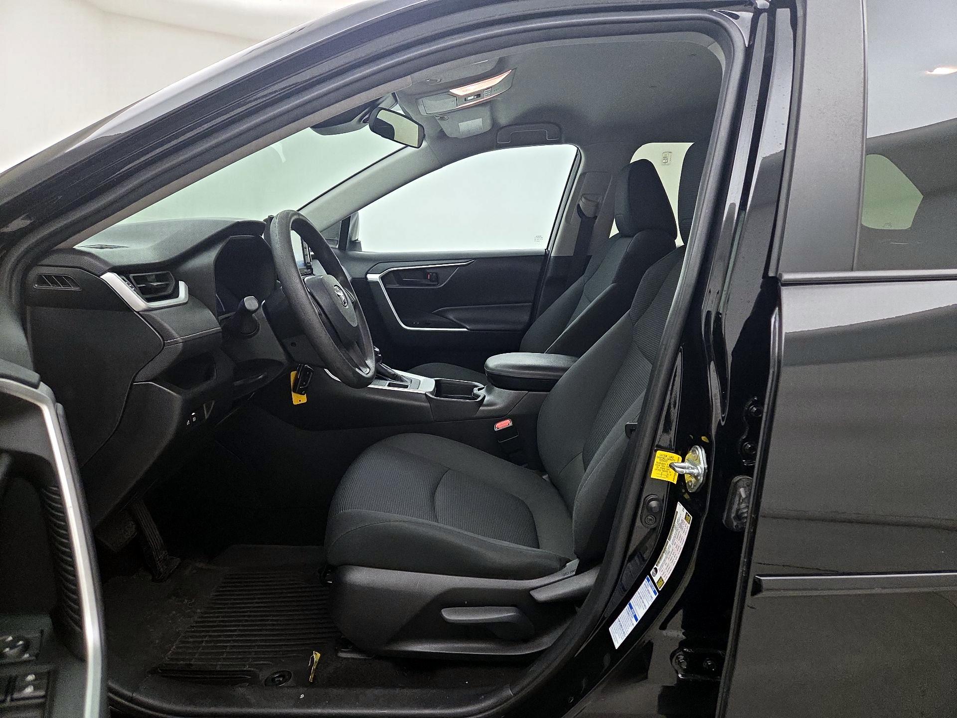 Thumbnail: 2021 Toyota RAV4 - 11