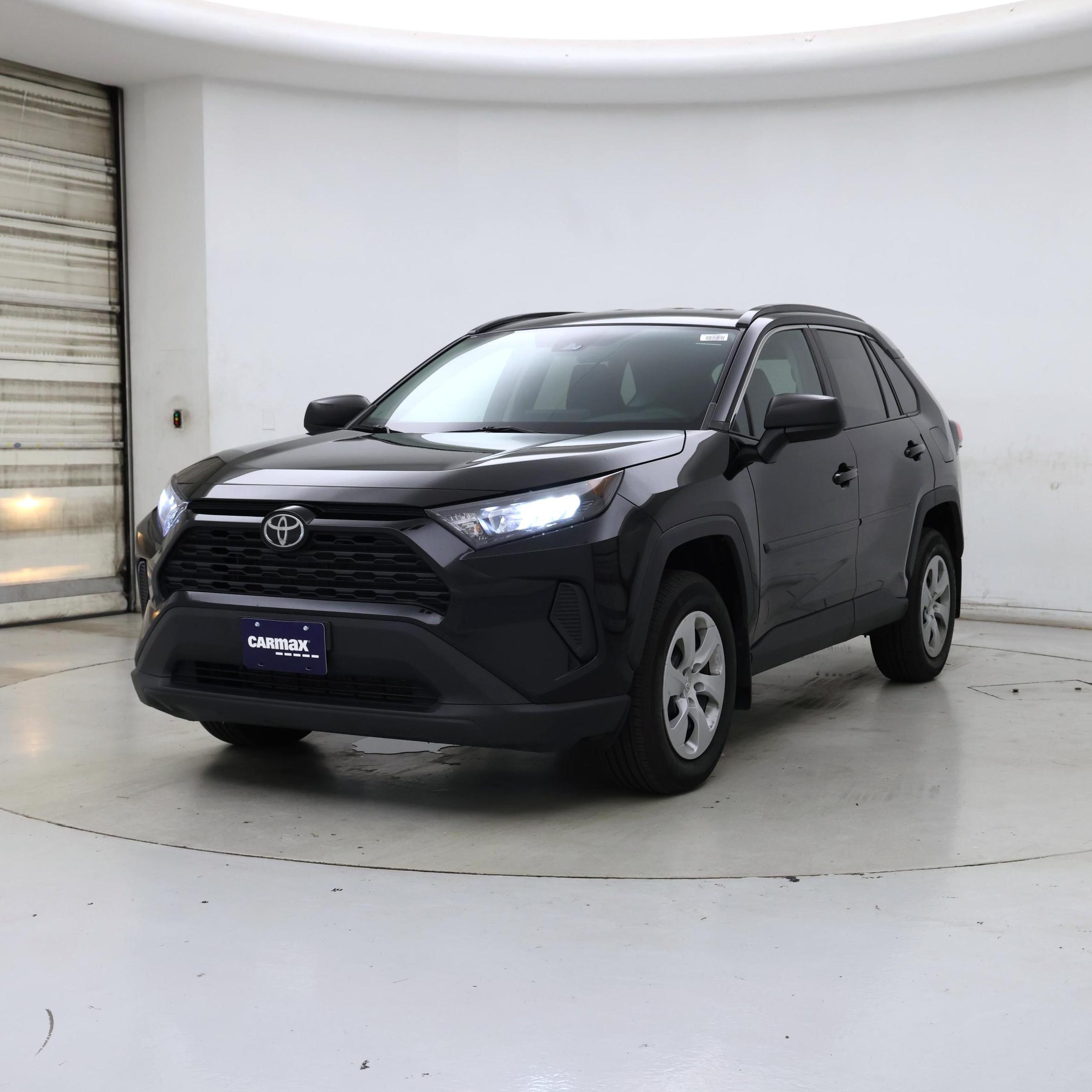 Thumbnail: 2021 Toyota RAV4 - 4