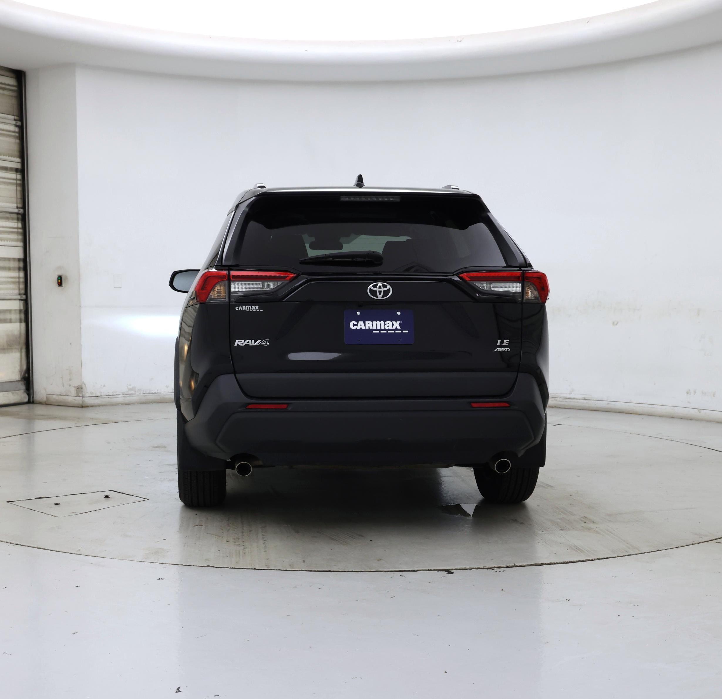 Thumbnail: 2021 Toyota RAV4 - 6