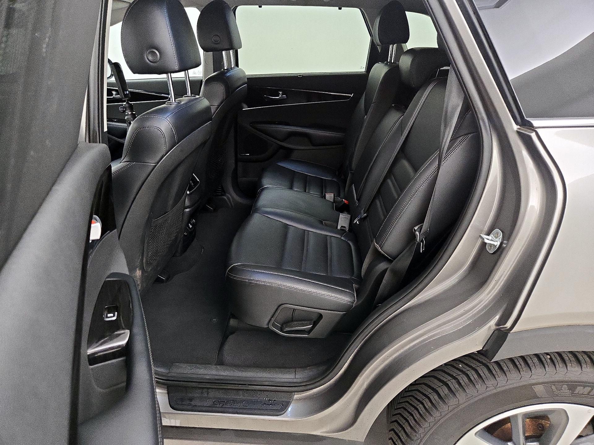 Thumbnail: 2019 Kia Sorento - 20