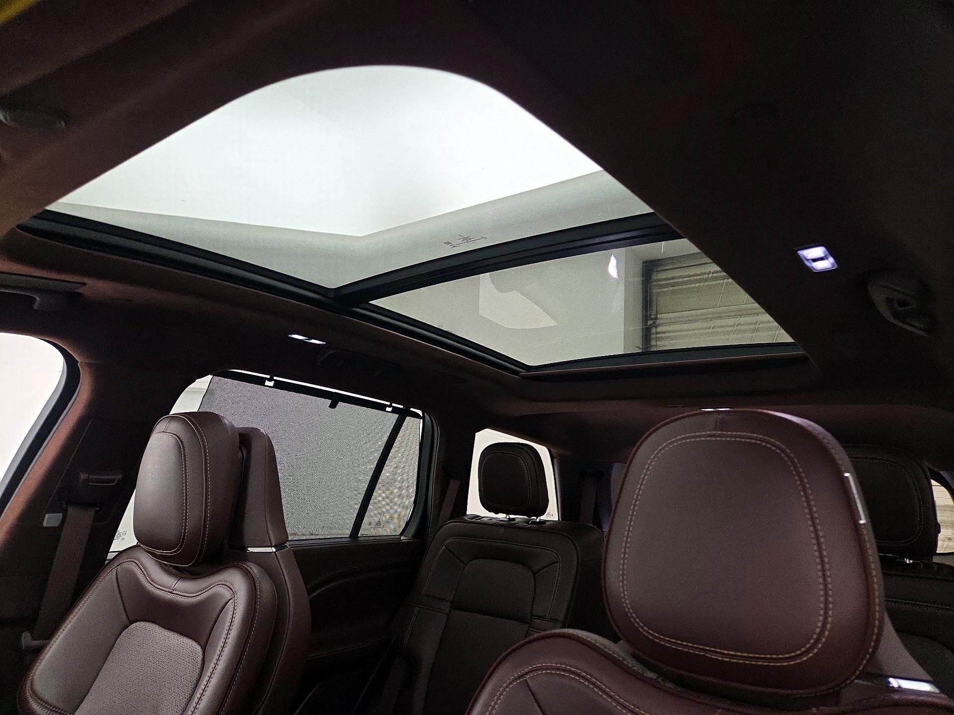 Thumbnail: 2020 Lincoln Aviator - 20