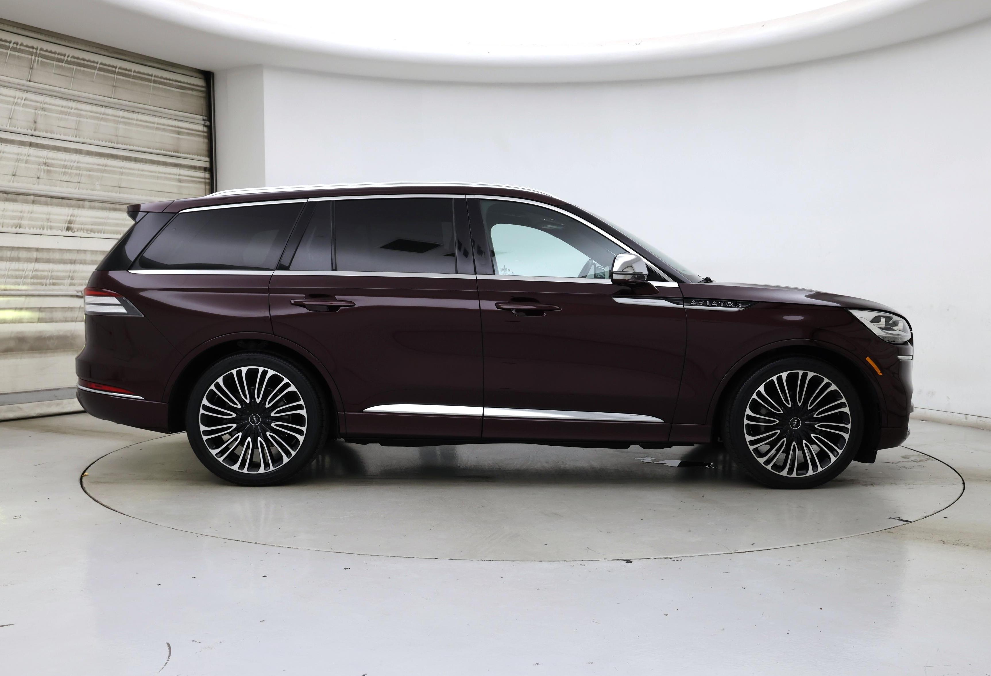 Thumbnail: 2020 Lincoln Aviator - 7