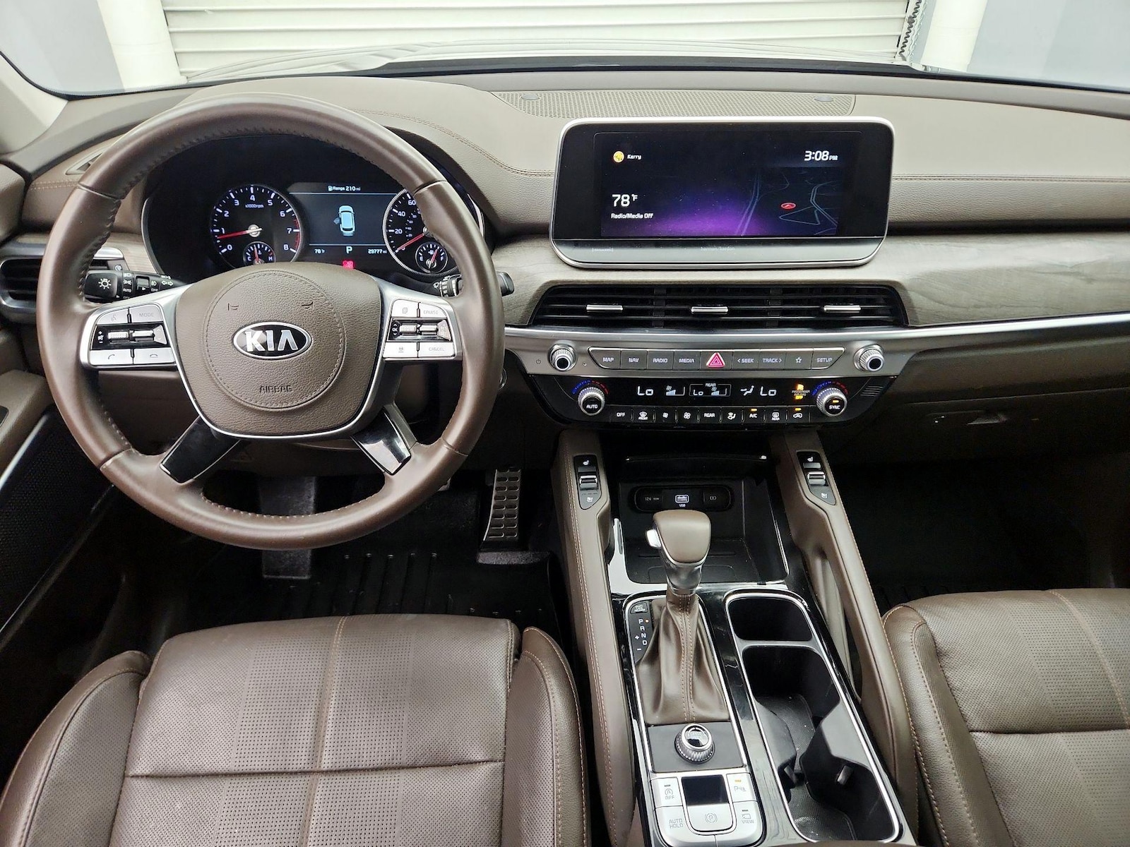 Apple CarPlay® & Android Auto™