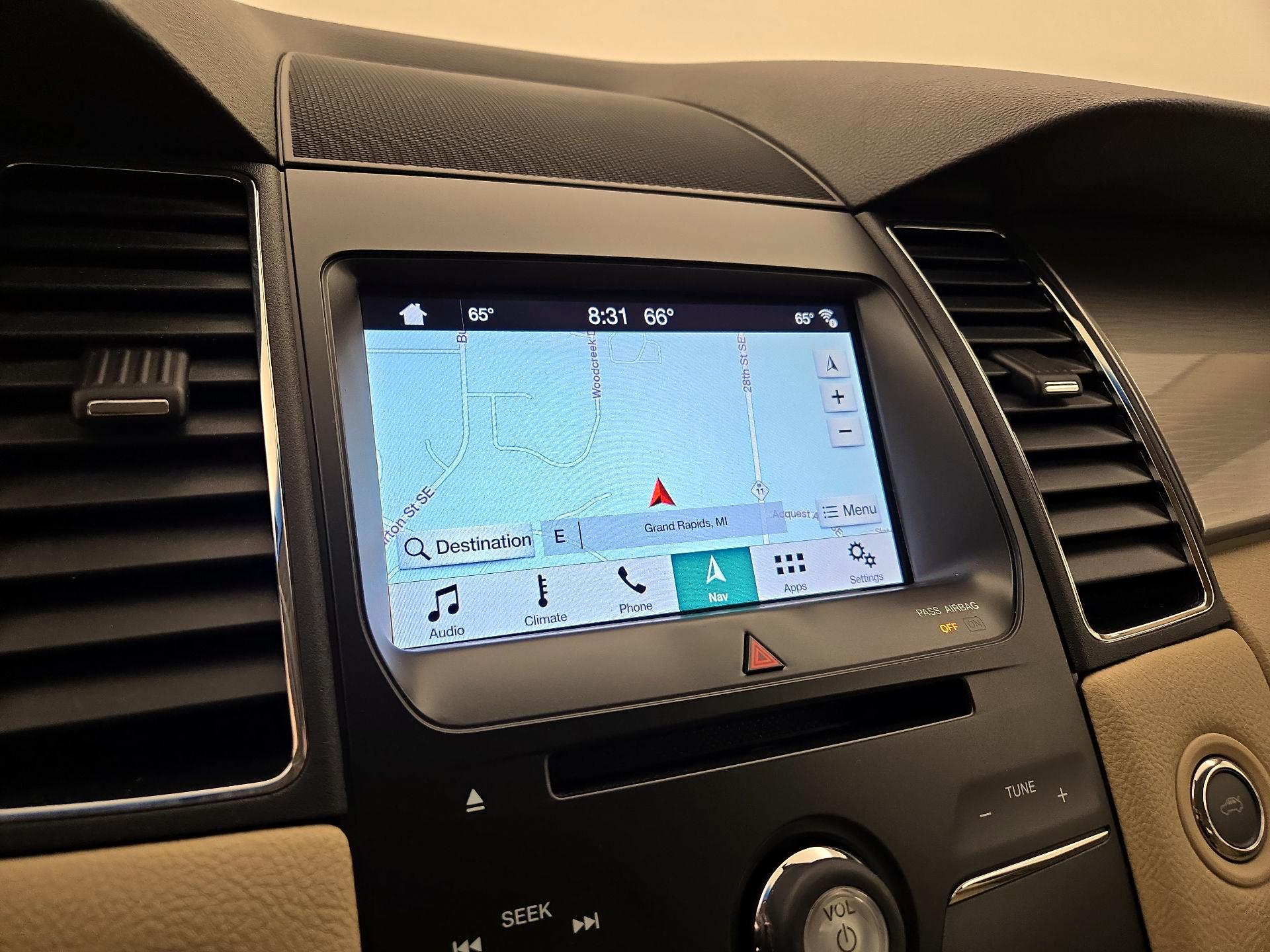 Thumbnail: 2019 Ford Taurus - 14