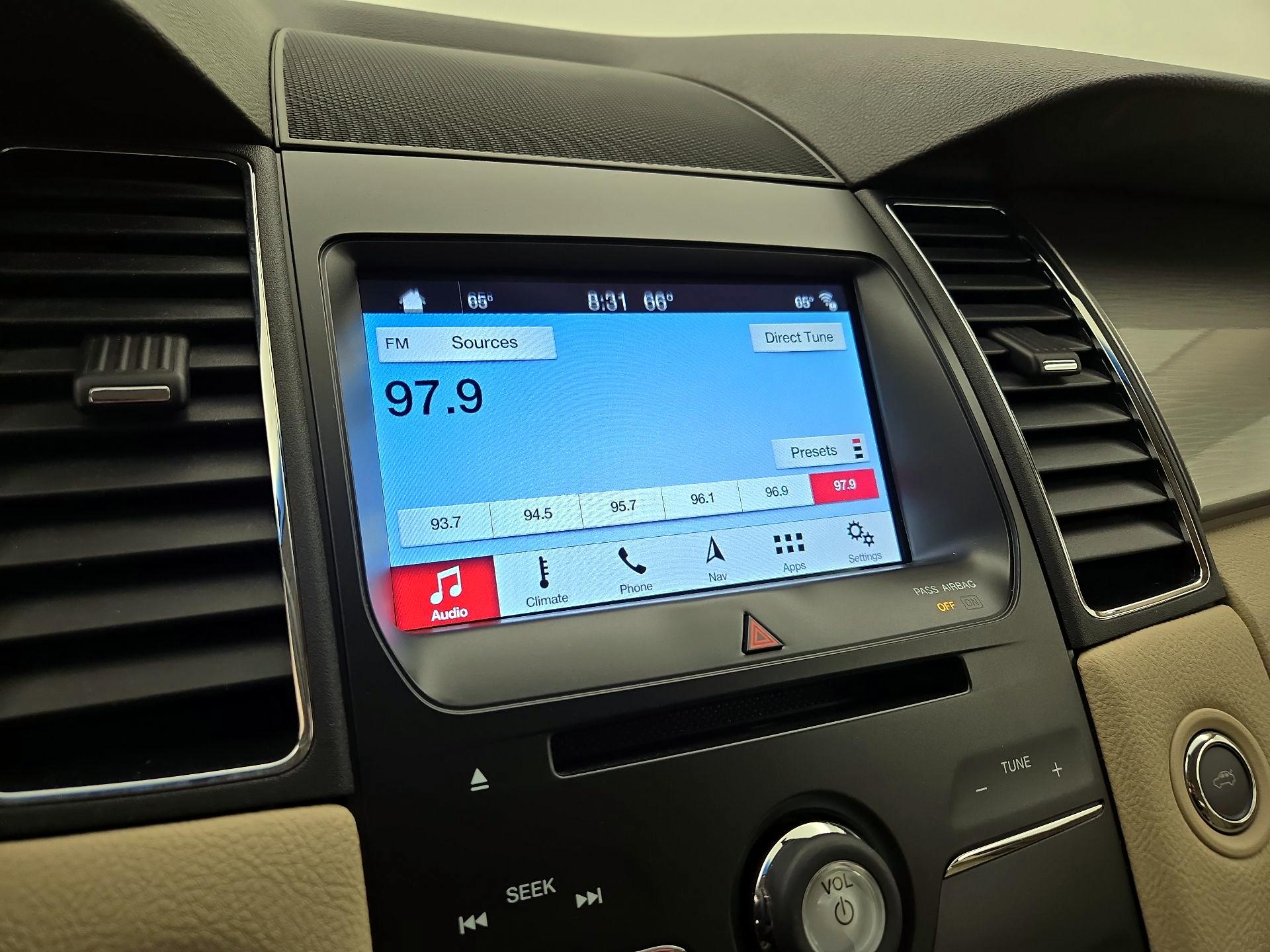 Thumbnail: 2019 Ford Taurus - 16