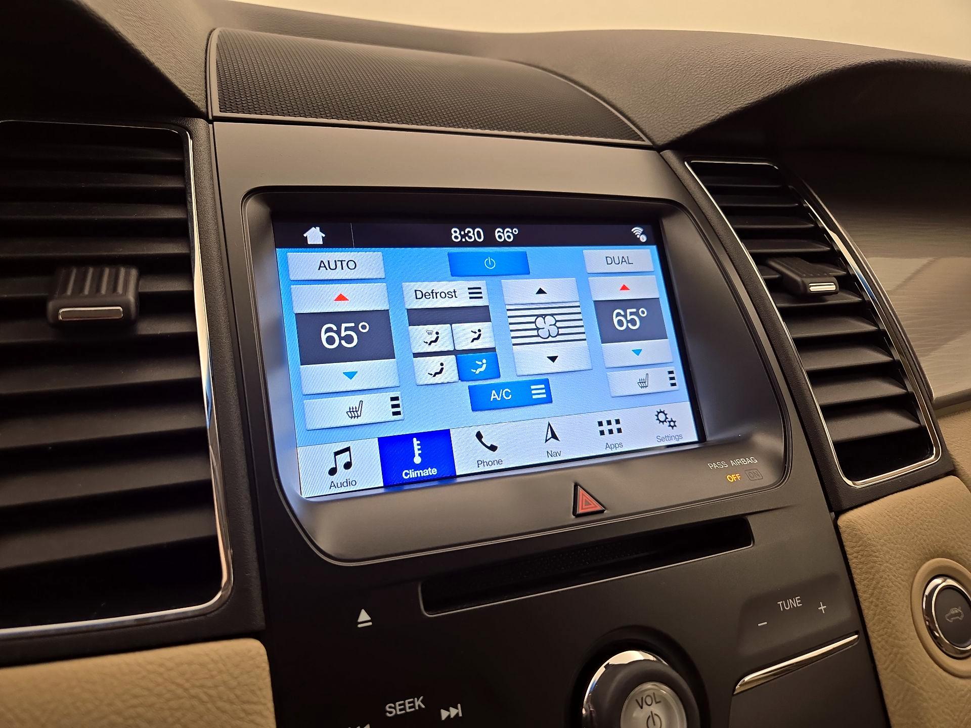 Thumbnail: 2019 Ford Taurus - 17