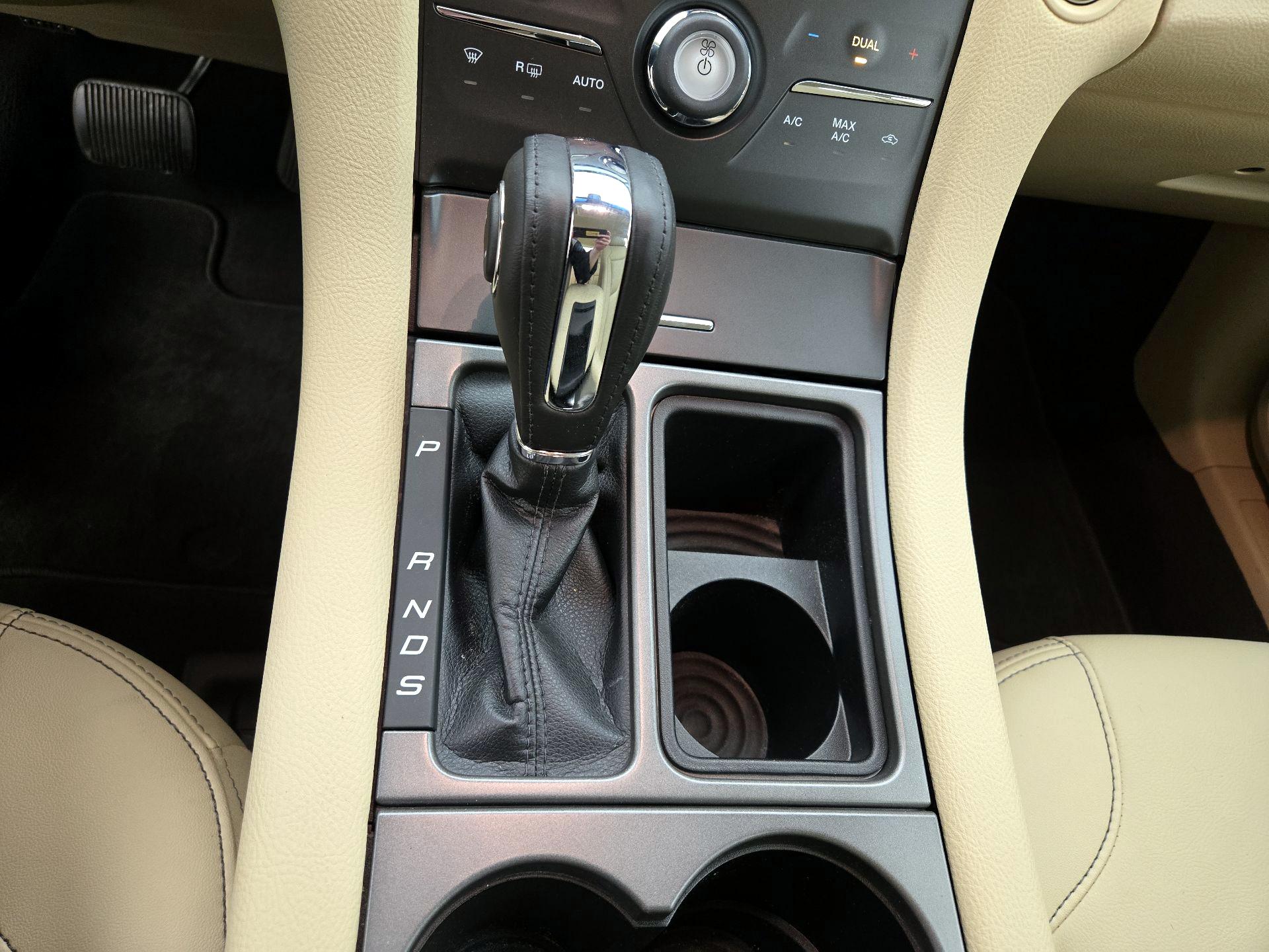 Thumbnail: 2019 Ford Taurus - 18