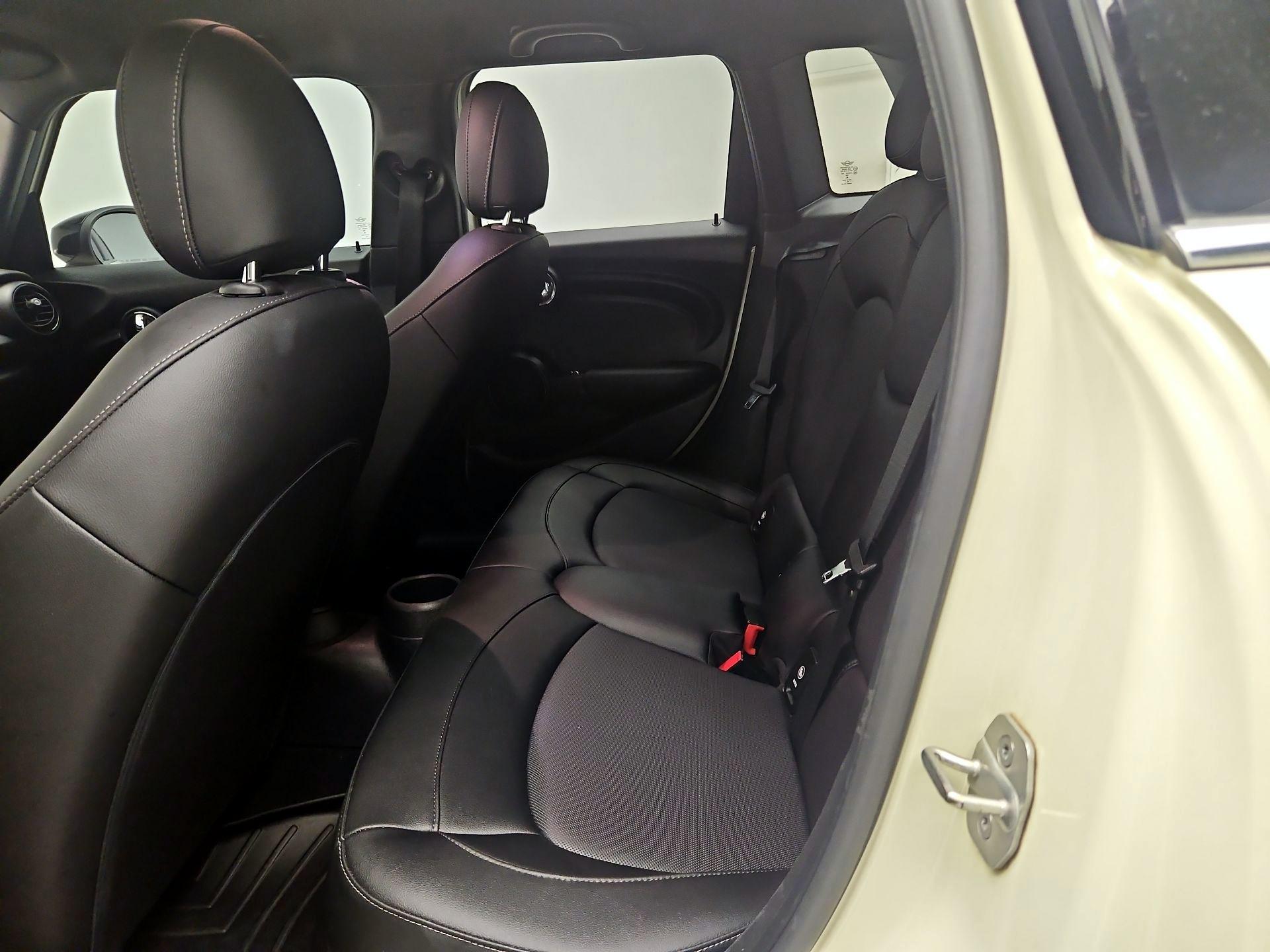 Thumbnail: 2020 MINI Cooper Hardtop - 19