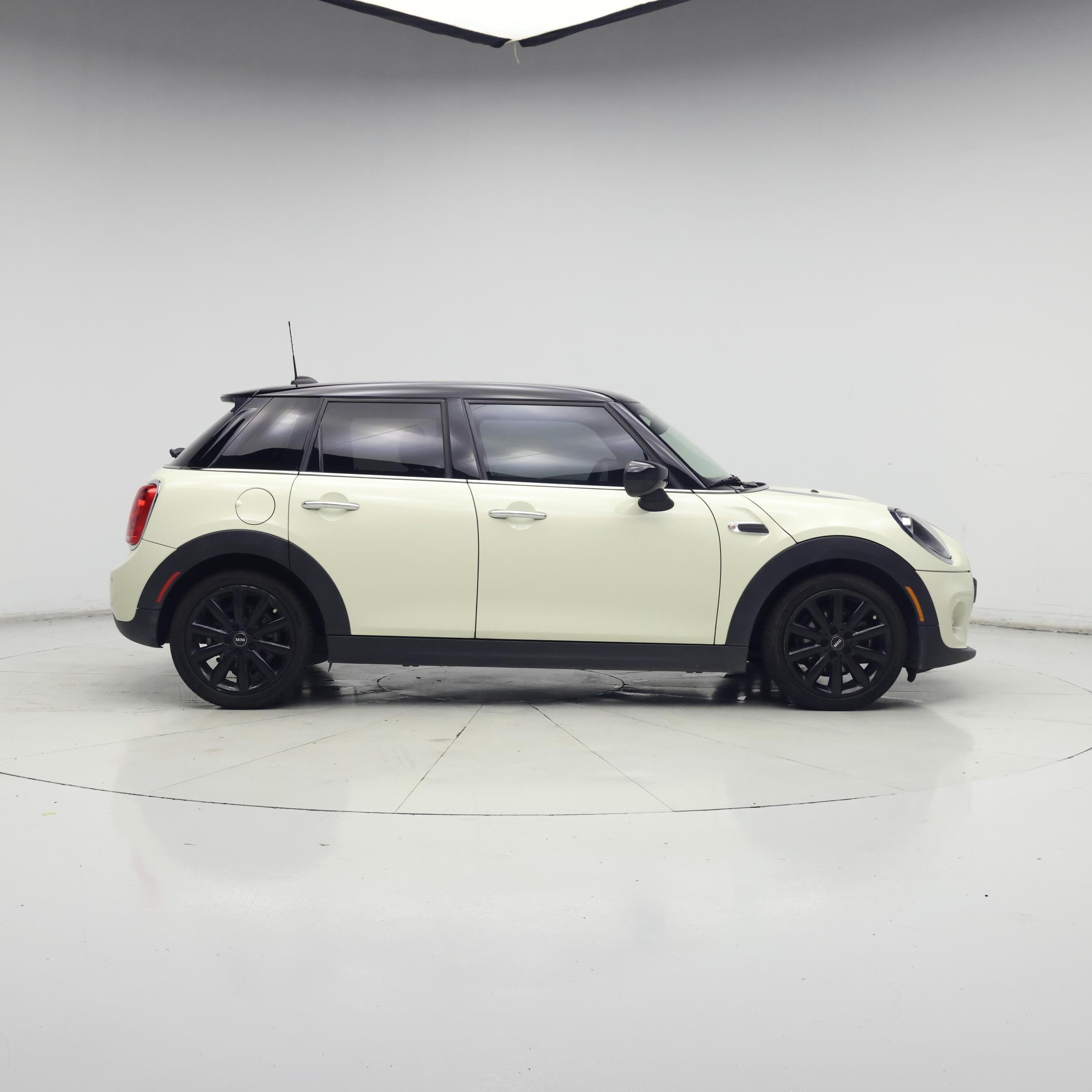 Thumbnail: 2020 MINI Cooper Hardtop - 7