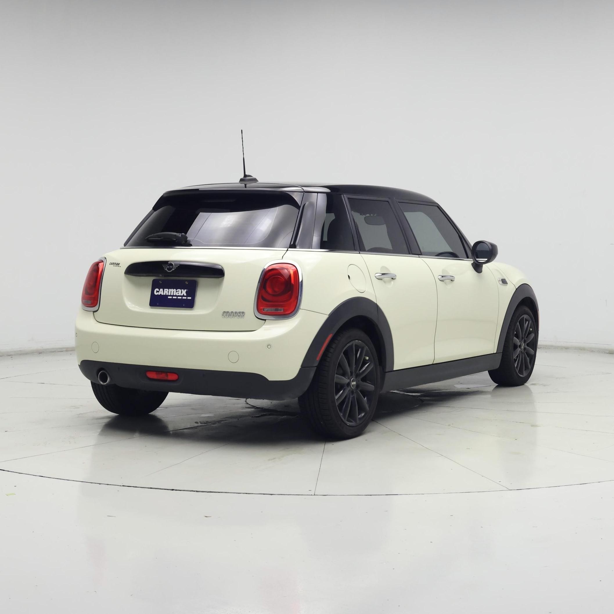 Thumbnail: 2020 MINI Cooper Hardtop - 8